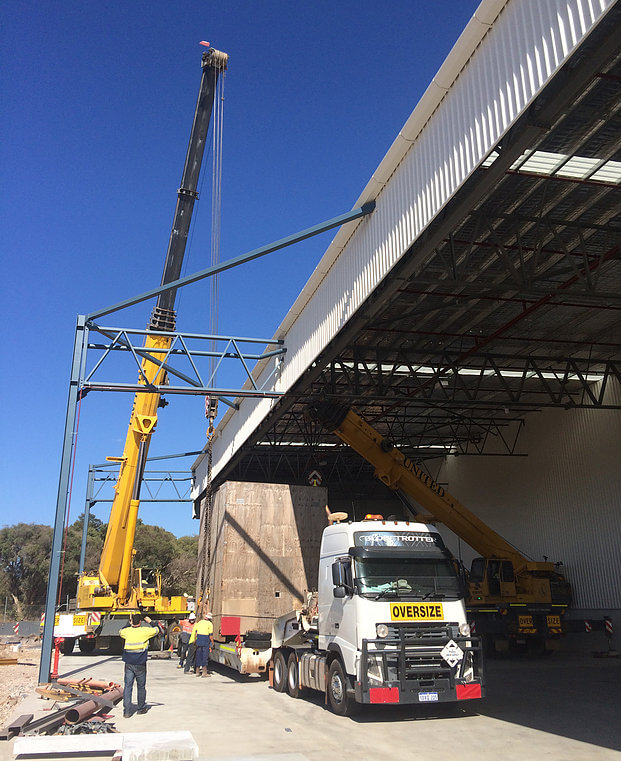 United Crane Services - Hazelmere, AU, lifted trucks