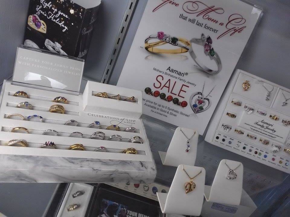Dekker's Jewelry Store - Zeeland, MI, US, engagement rings