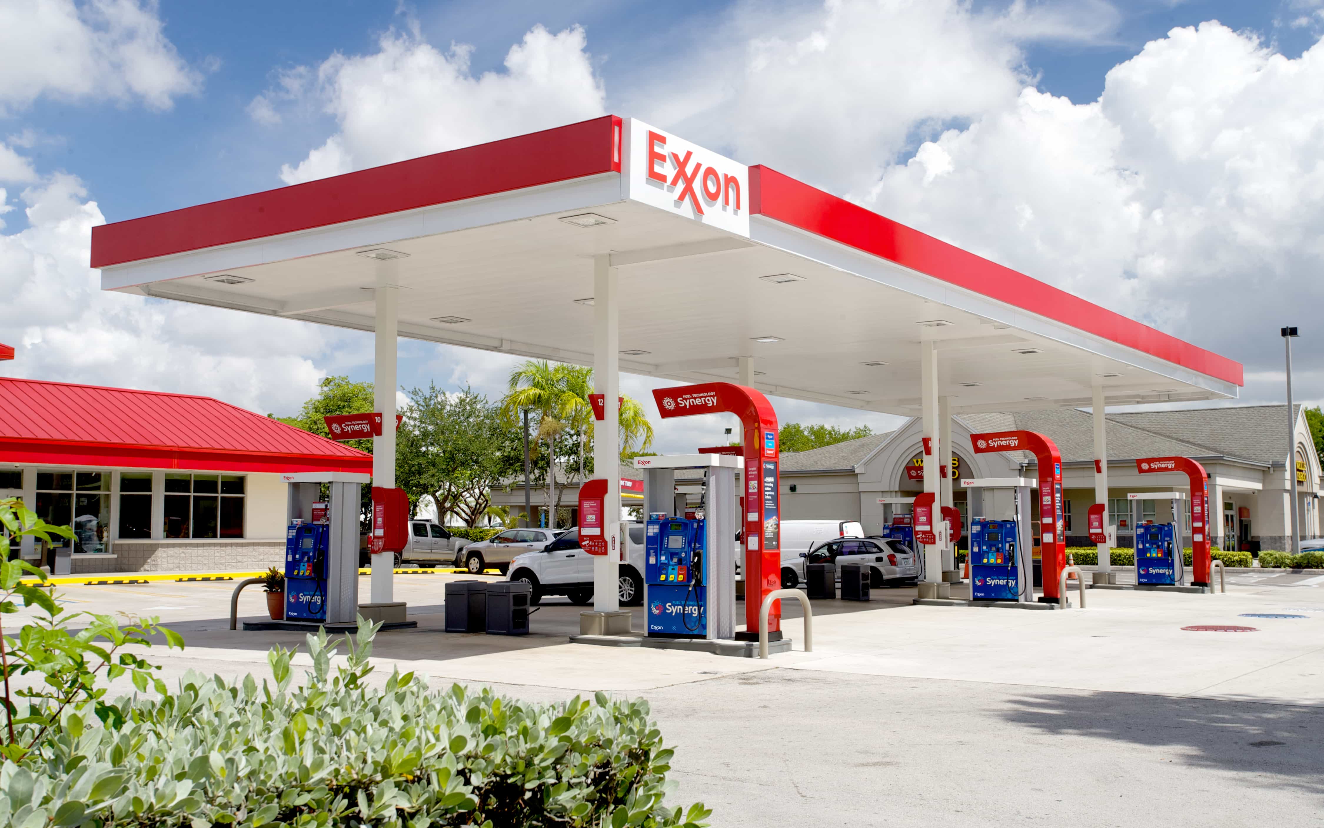 Exxon Mobil Corporation - Rifle, CO, US, cheap gas stations