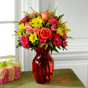 Vicki's Flowers & Gifts - Rainsville, AL, US, fancy flowers