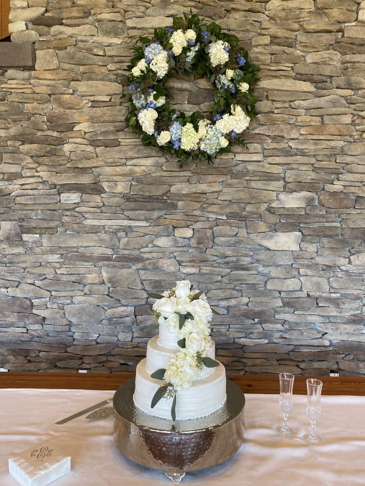 Rose Bud Flowers - Chickasaw, AL, US, hydrangea flower arrangement