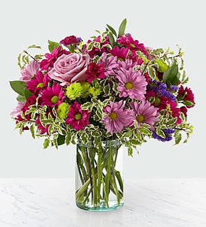 Naugatuck Florist, US, birthday flower arrangements