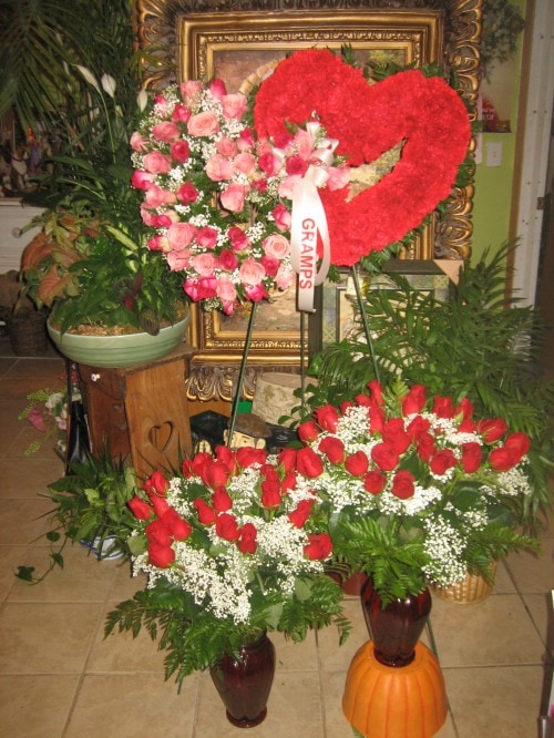 Roma Florist Free Delivery Order Online - Oakville, CT, US, places to buy flowers near me