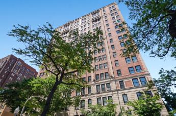 3240 N Lake Shore Drive - Wirtz Residential - Chicago, IL, US, apartments