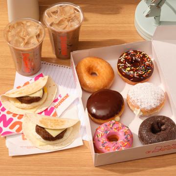 Dunkin’ - Orlando (FL 32808), US, little coffee