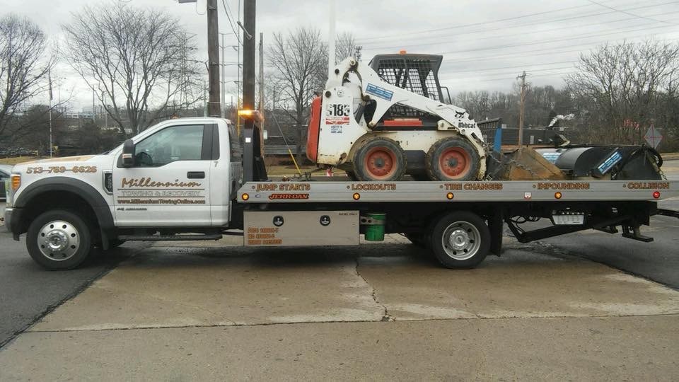 Millennium Towing & Recovery - Cincinnati (OH 45223), US, 24 hour tow truck