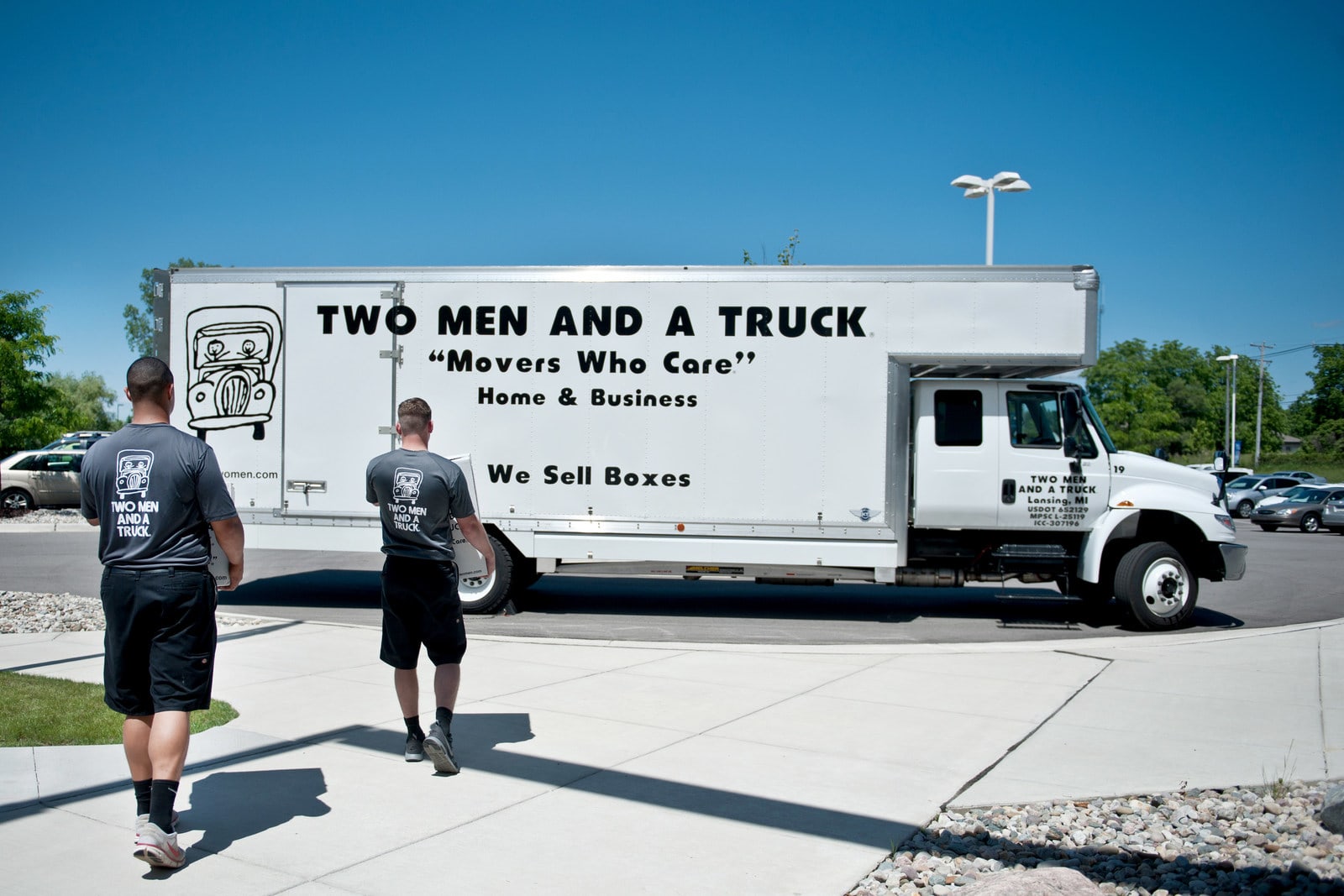 Two Men and a Truck - Lexington (KY 40504), US, local moving companies