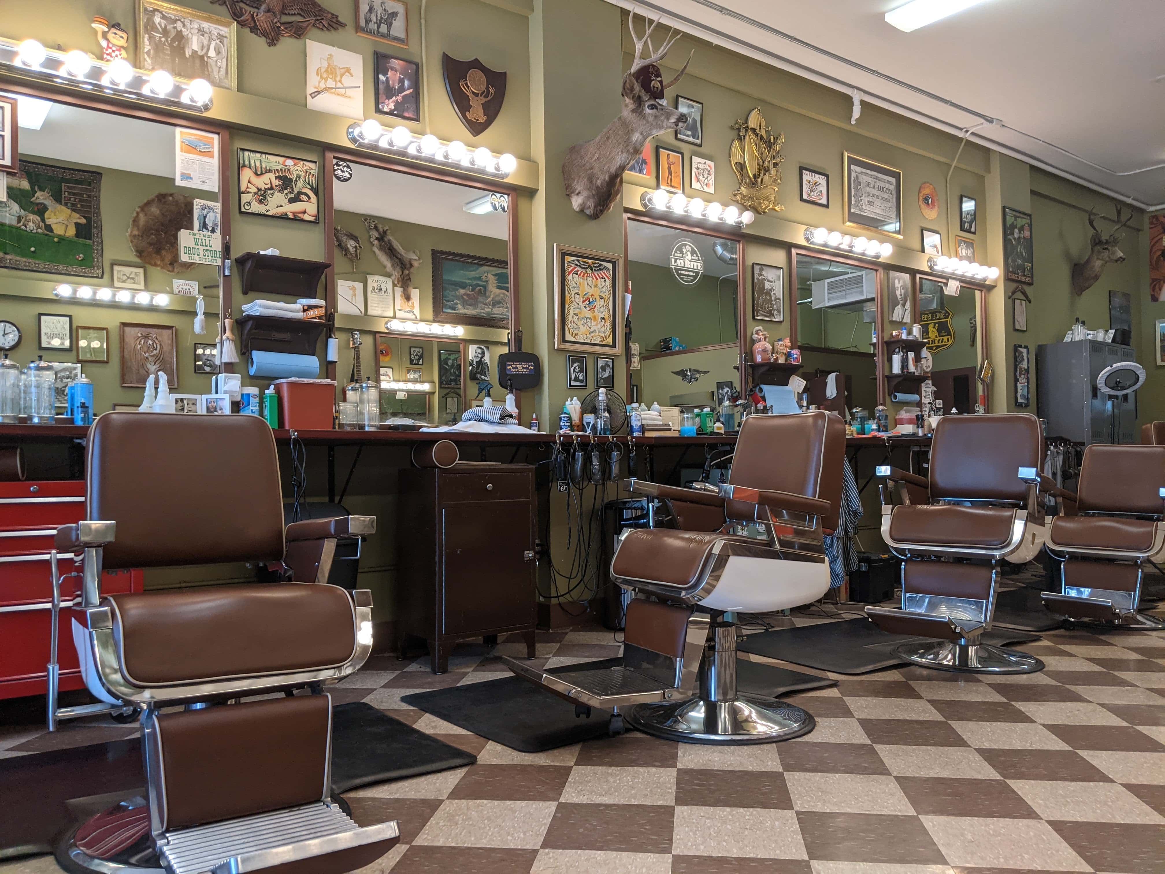 Manly and Sons Barber Co. - Portland (OR 97215), US, barber shops open
