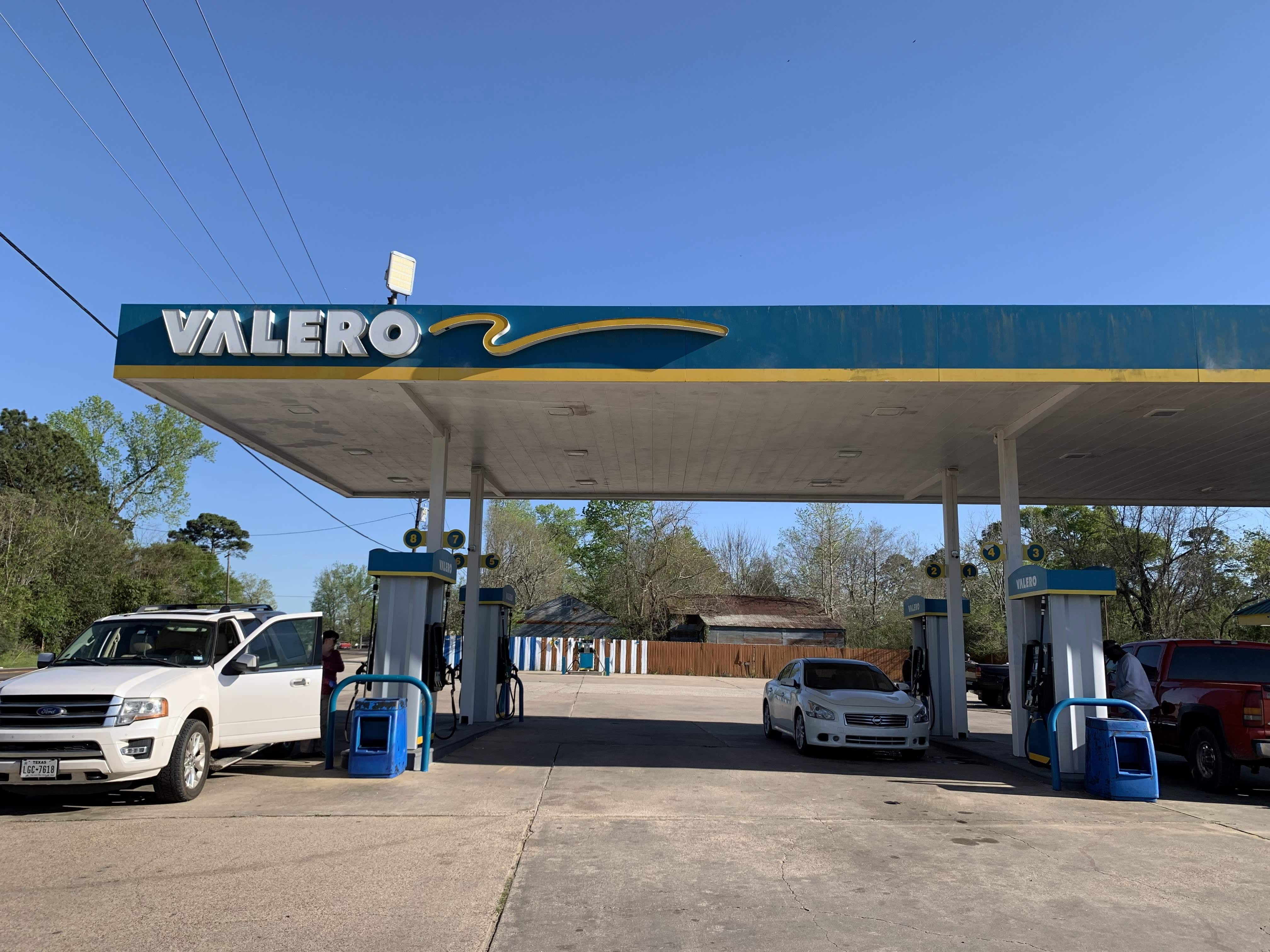 Valero - Coldspring (TX 77331), US, nearest gas station with car wash