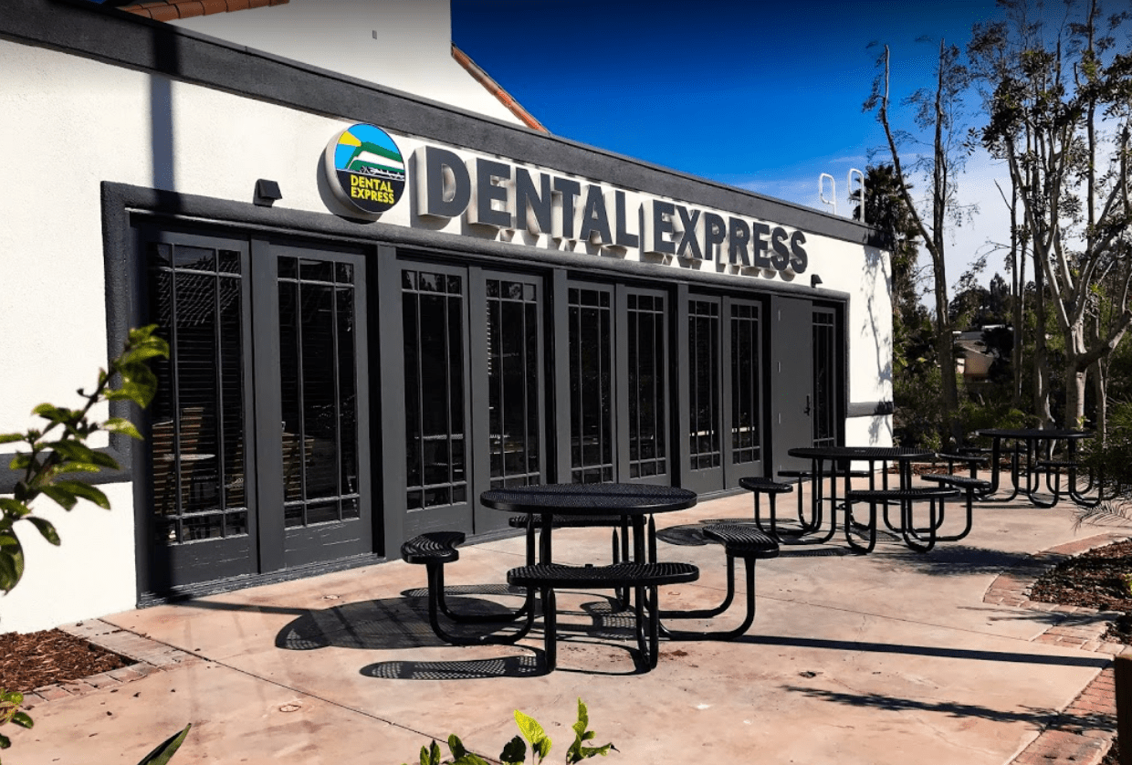 The Dental Express RB/Poway - Dentist in Rancho Bernardo, CA - San Diego, CA, US, teeth whitening with crowns