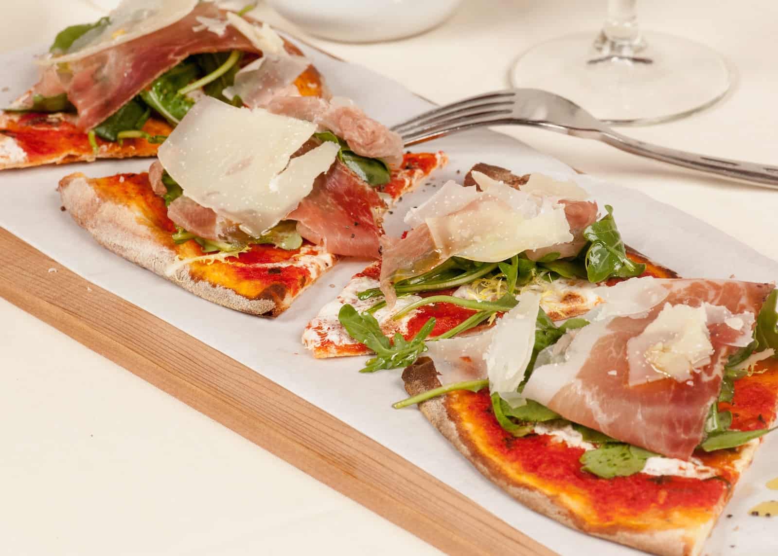 Ristorante Luce - Hamden, CT, US, traditional italian pizza