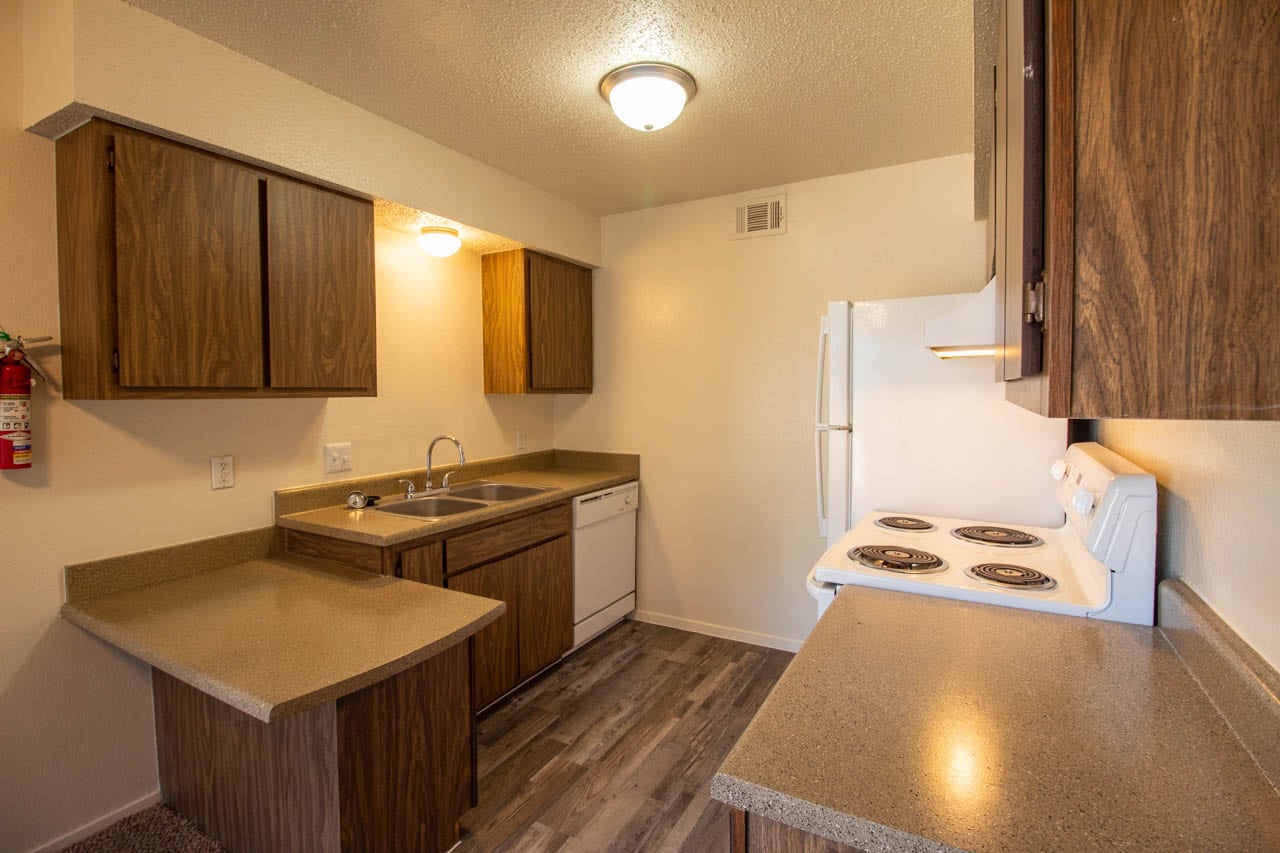 Plaza Square Apartments - San Angelo (TX 76904), US, apartment complexes