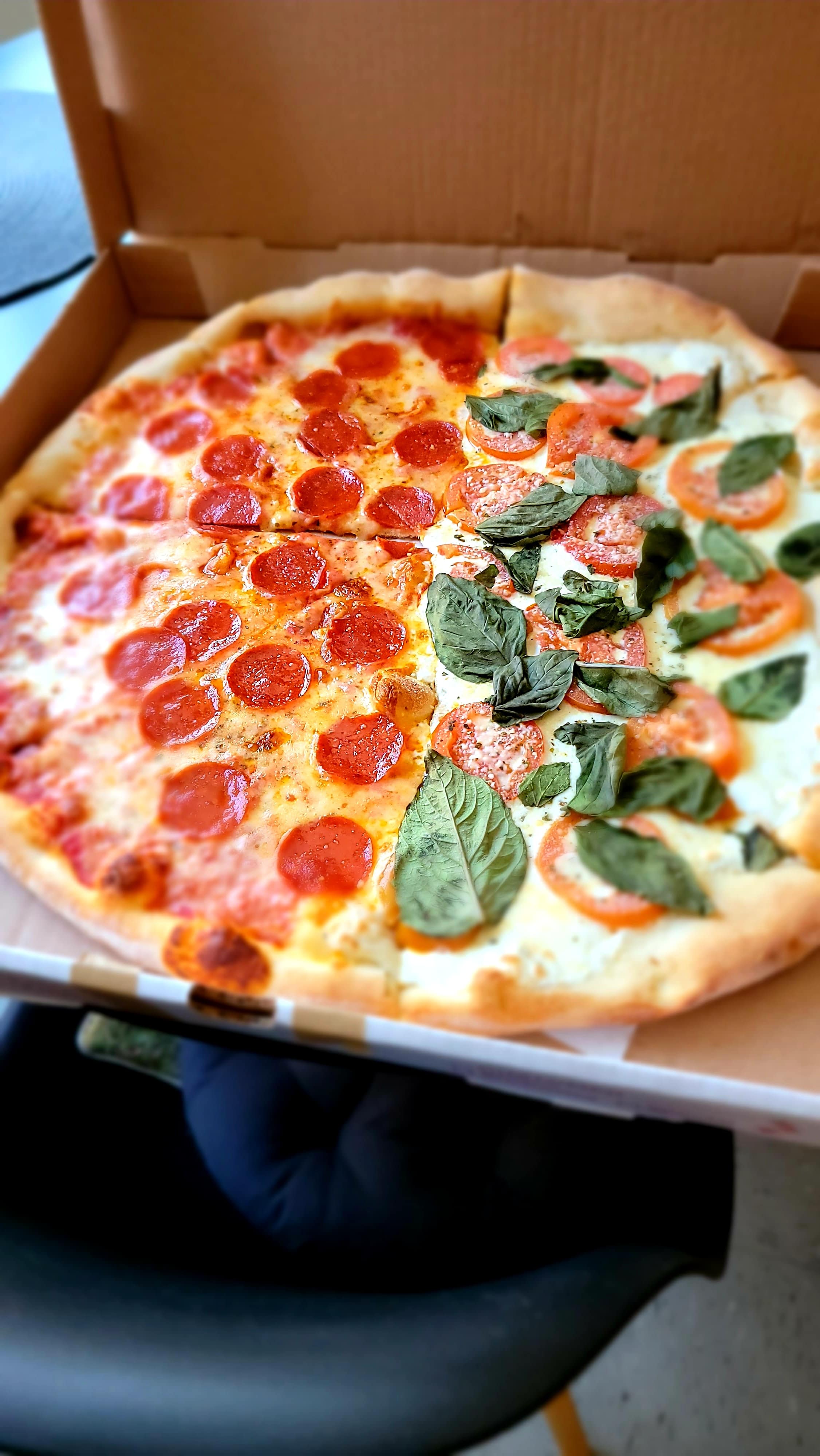 Lello's Pizza - Brooklyn, NY, US, napoli pizza