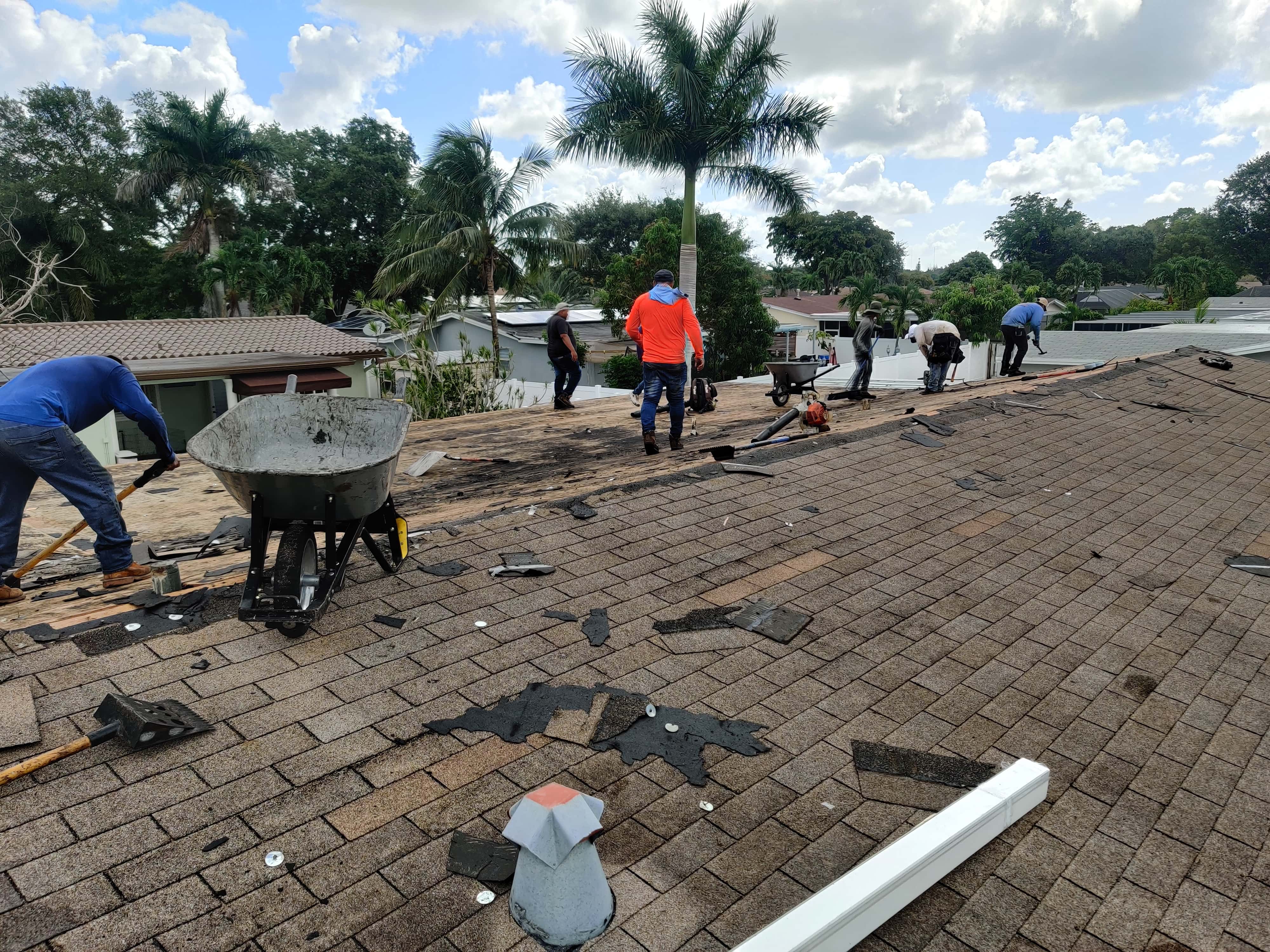 Pembroke Pines Roofing Pros, US, flat roof specialists near me