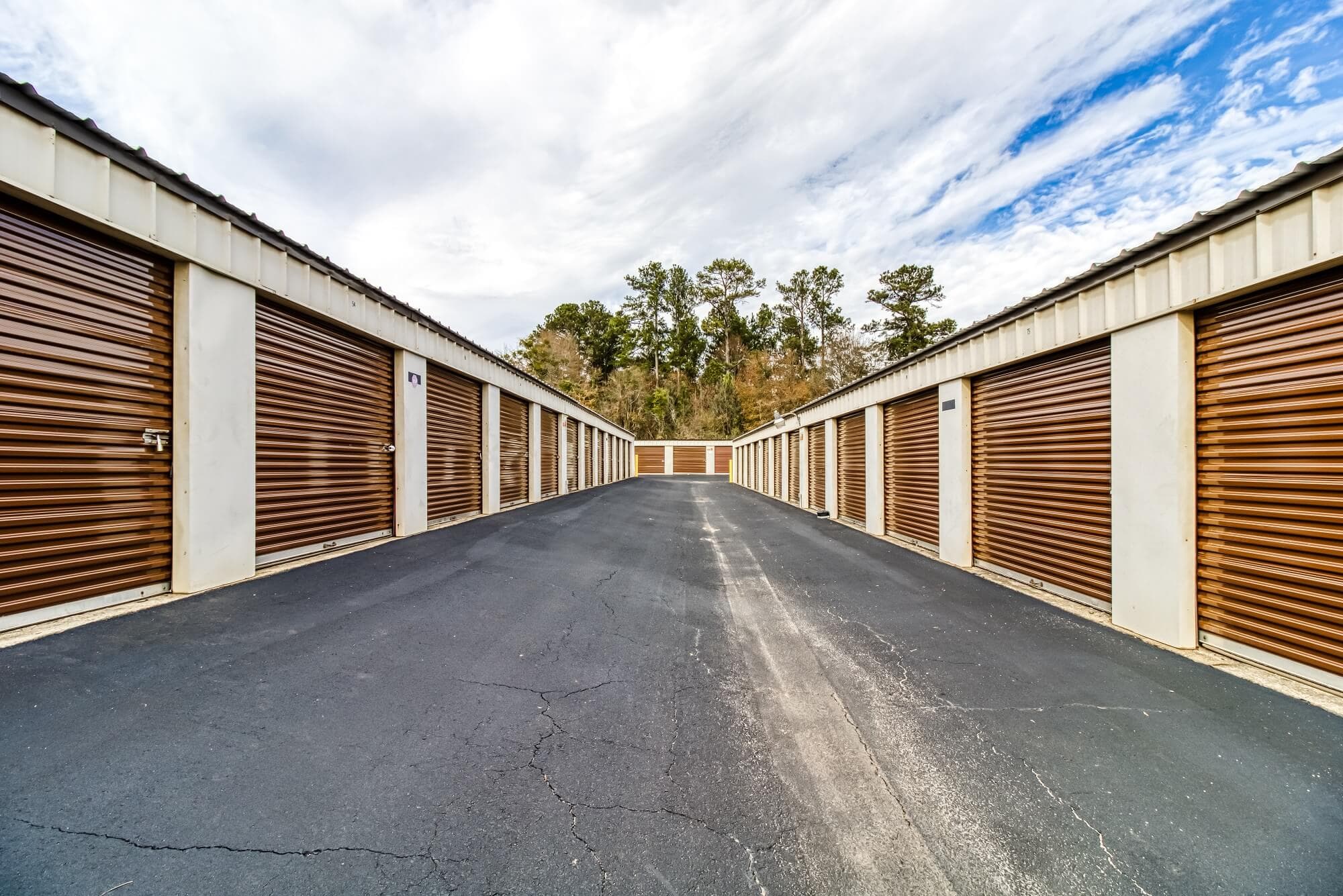 Lafayette Parkway Self Storage - LaGrange, GA, US, storage unit for car