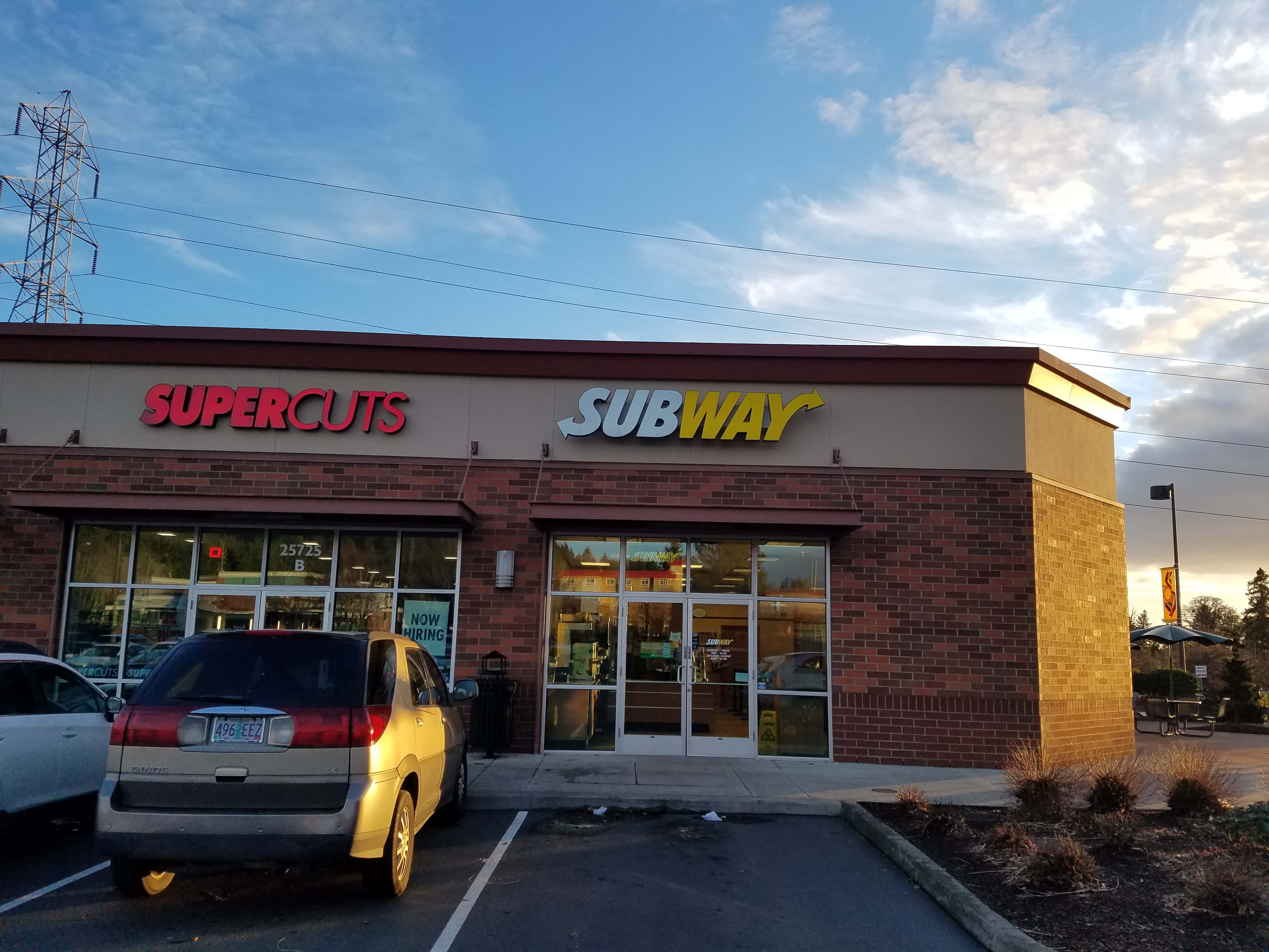 Supercuts - Wilsonville (OR 97070), US, hair cutting style