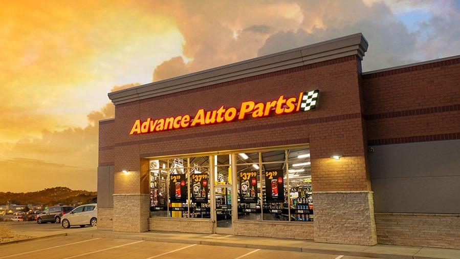 Advance Auto Parts - Fox River Grove (IL 60021), US, aftermarket ford parts