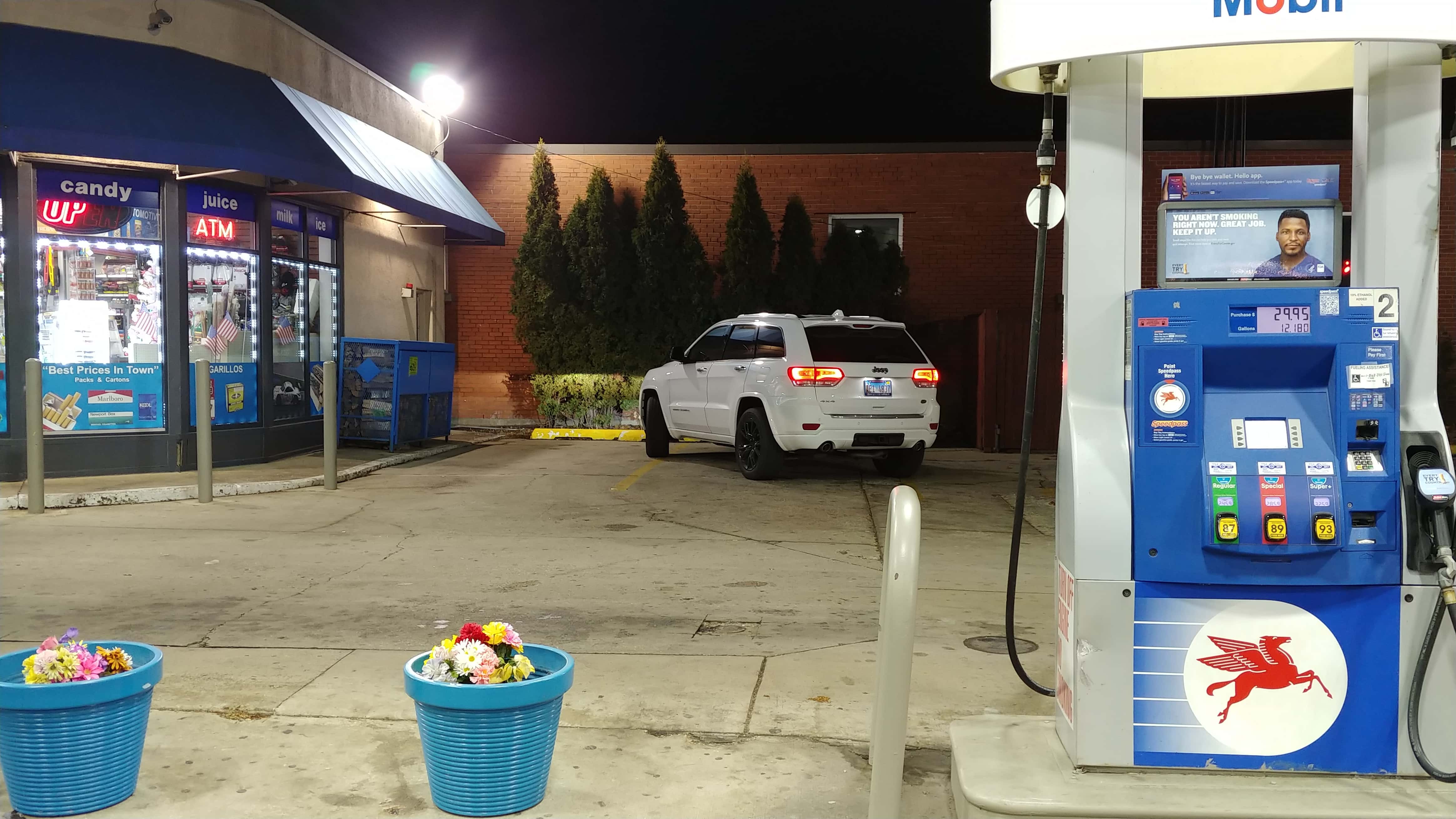 Exxon - Zion (IL 60099), US, nearest gas station with car wash