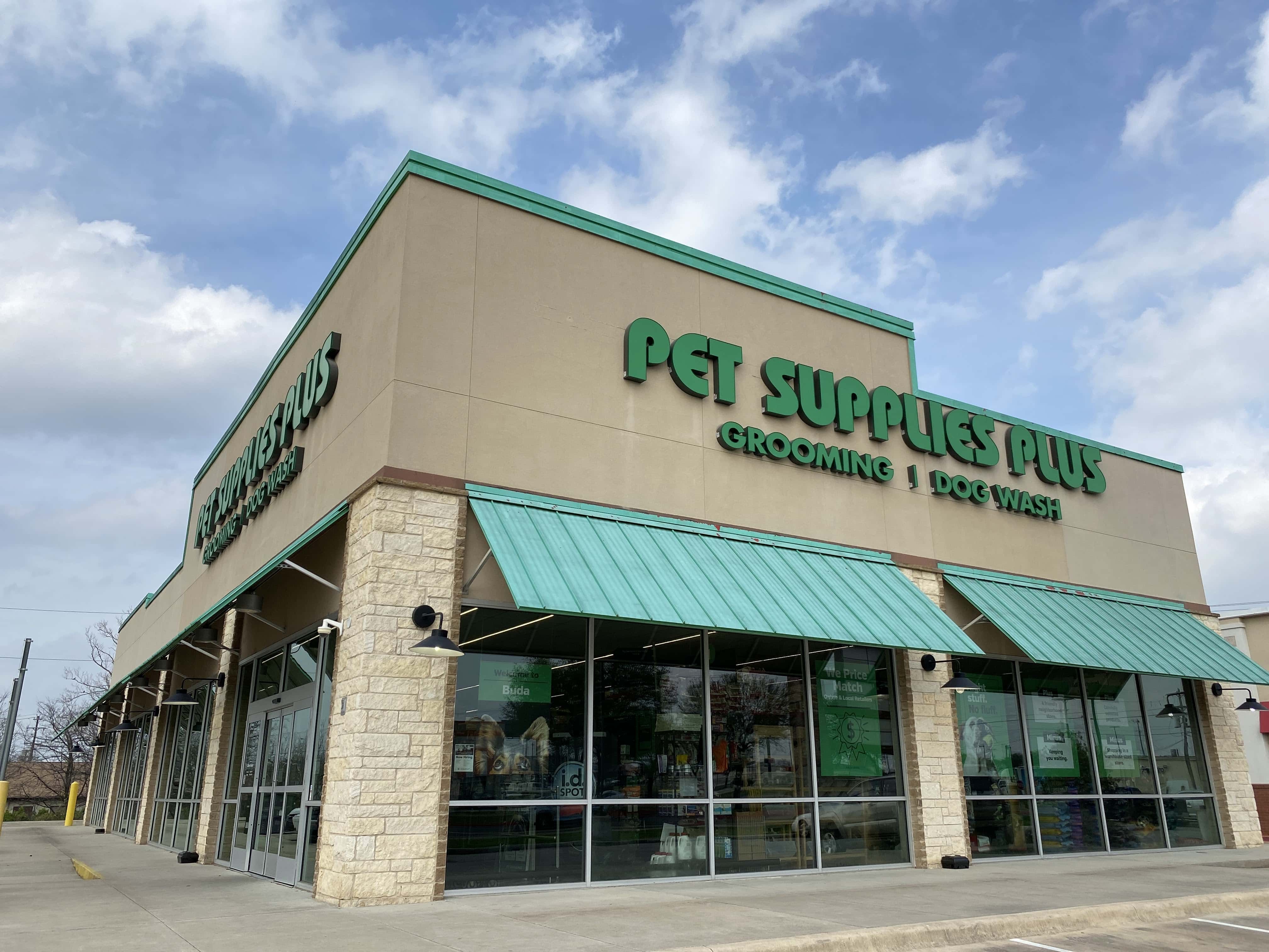 Pet Supplies Plus Buda, US, dog supplies