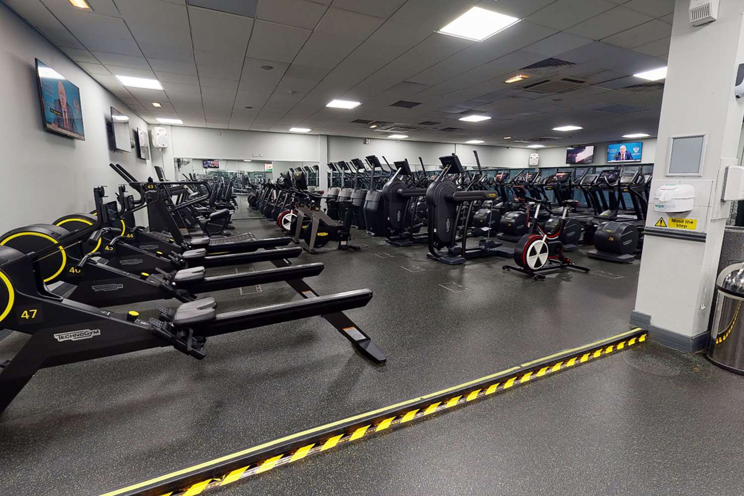 Village Gym Liverpool - Prescot, UK, go fitness
