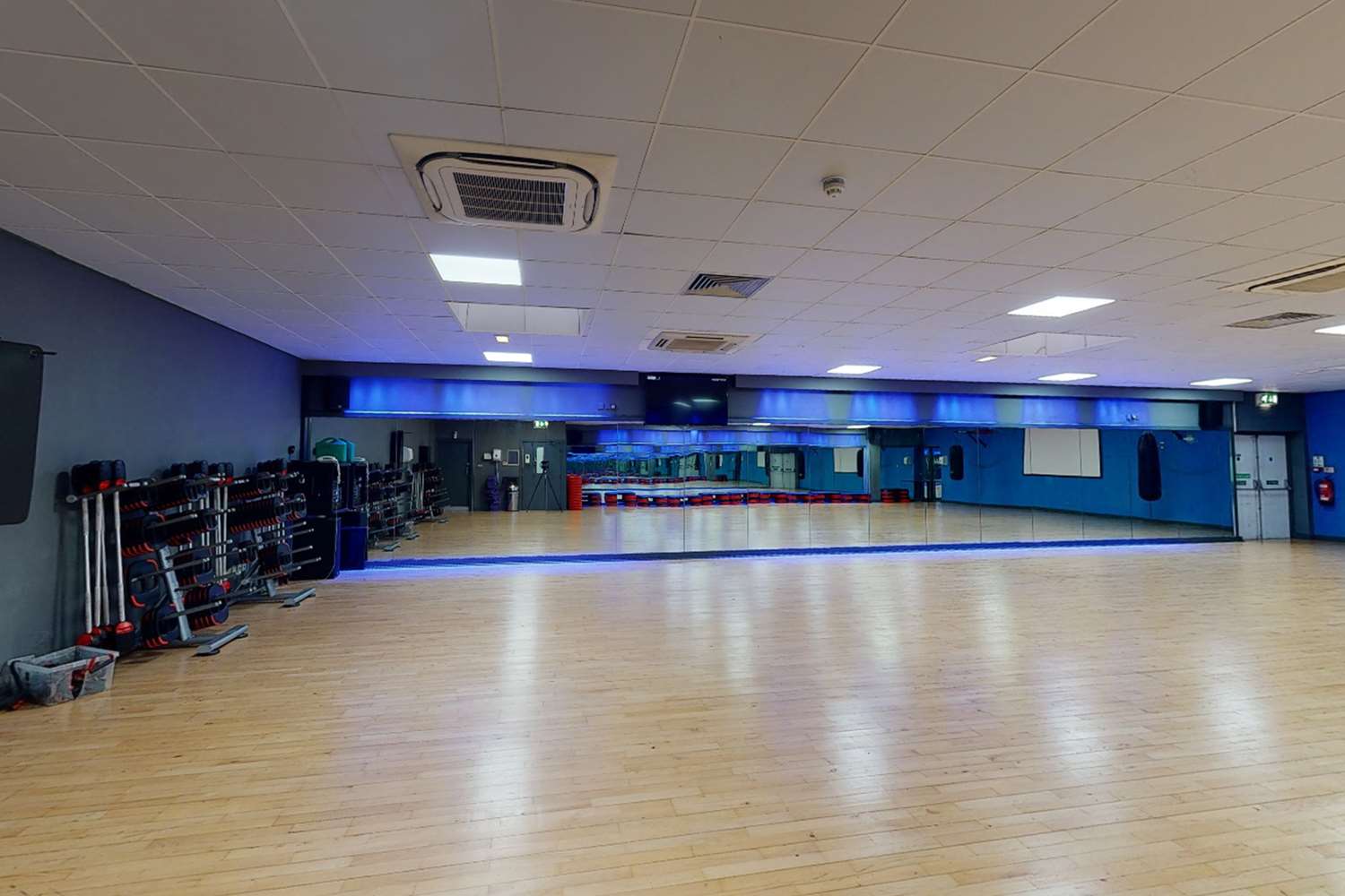 Village Gym Liverpool - Prescot, UK, muscles