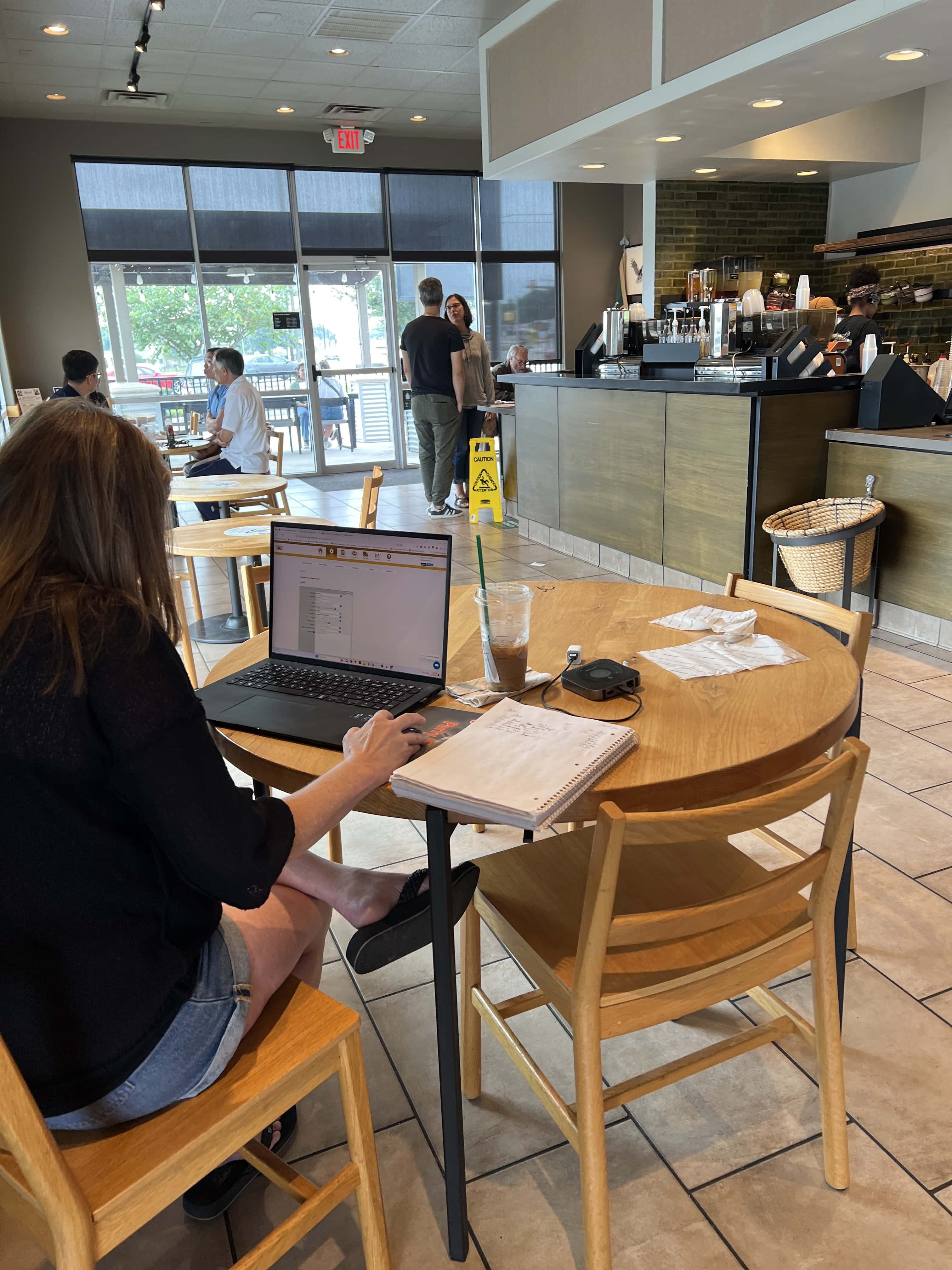 Starbucks - San Antonio (TX 78218), US, cozy coffee shop
