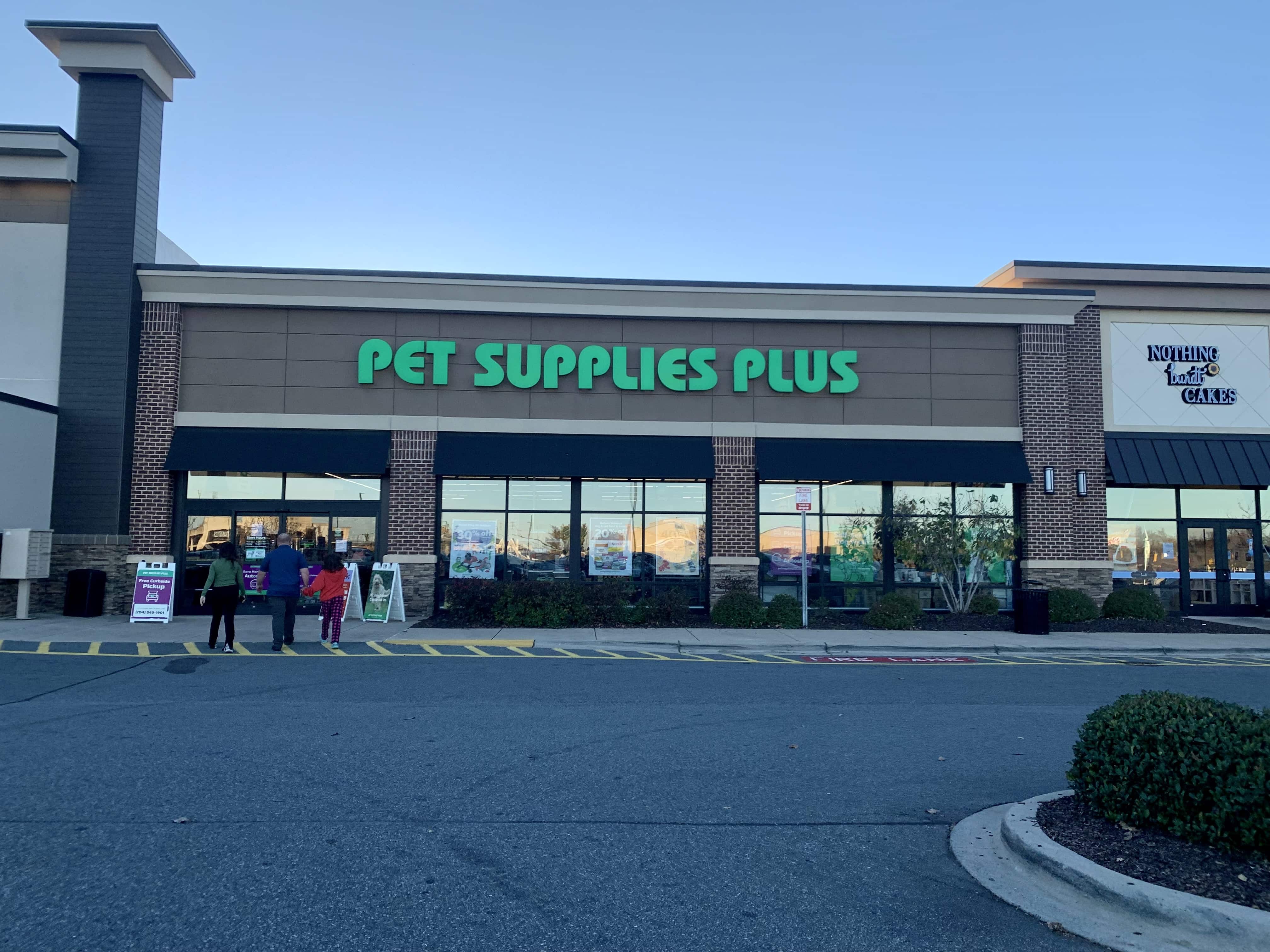 Pet Supplies Plus Concord Mills, US, pet supplies
