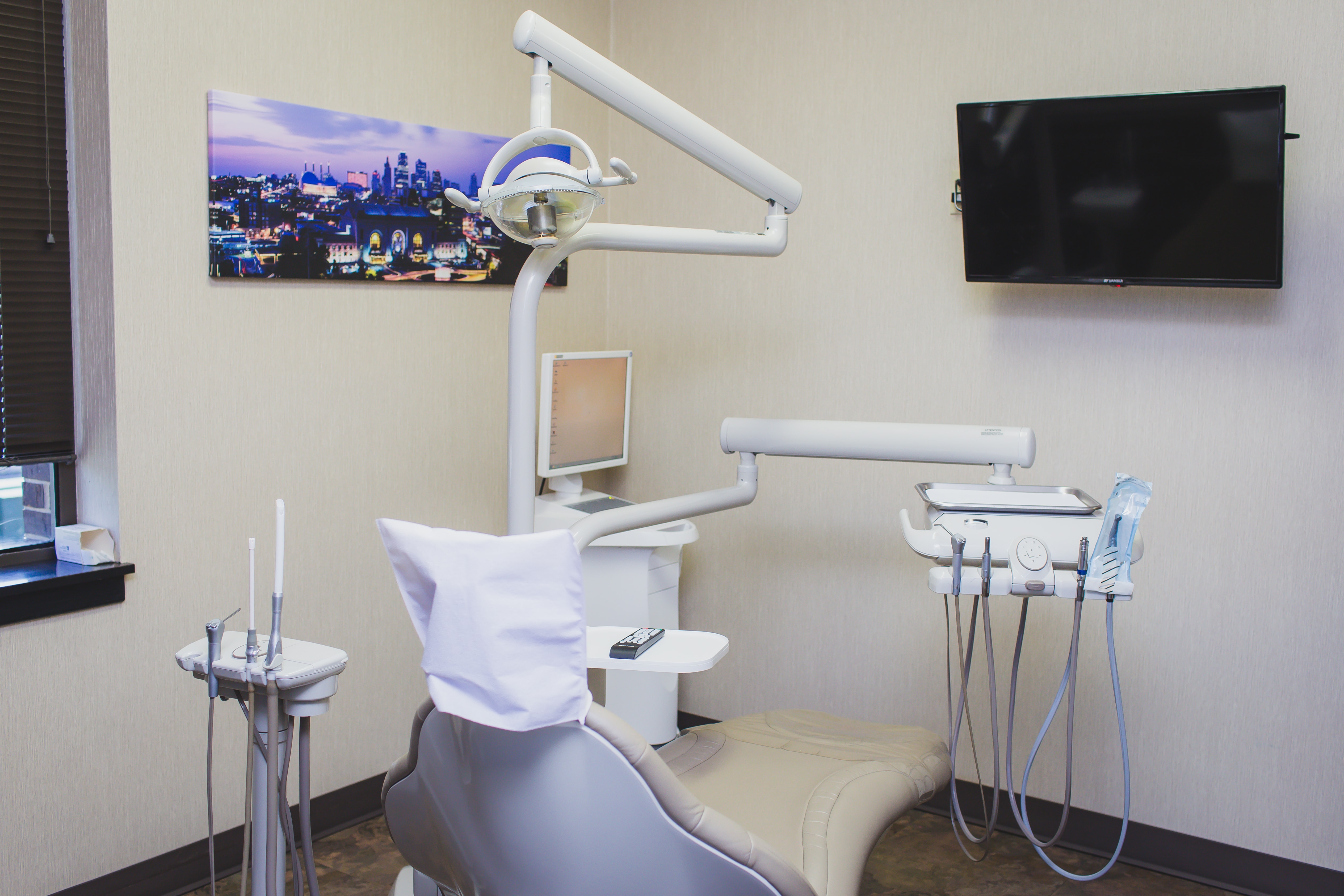 Chaney Dental - Prairie Village, KS, US, dental clinic