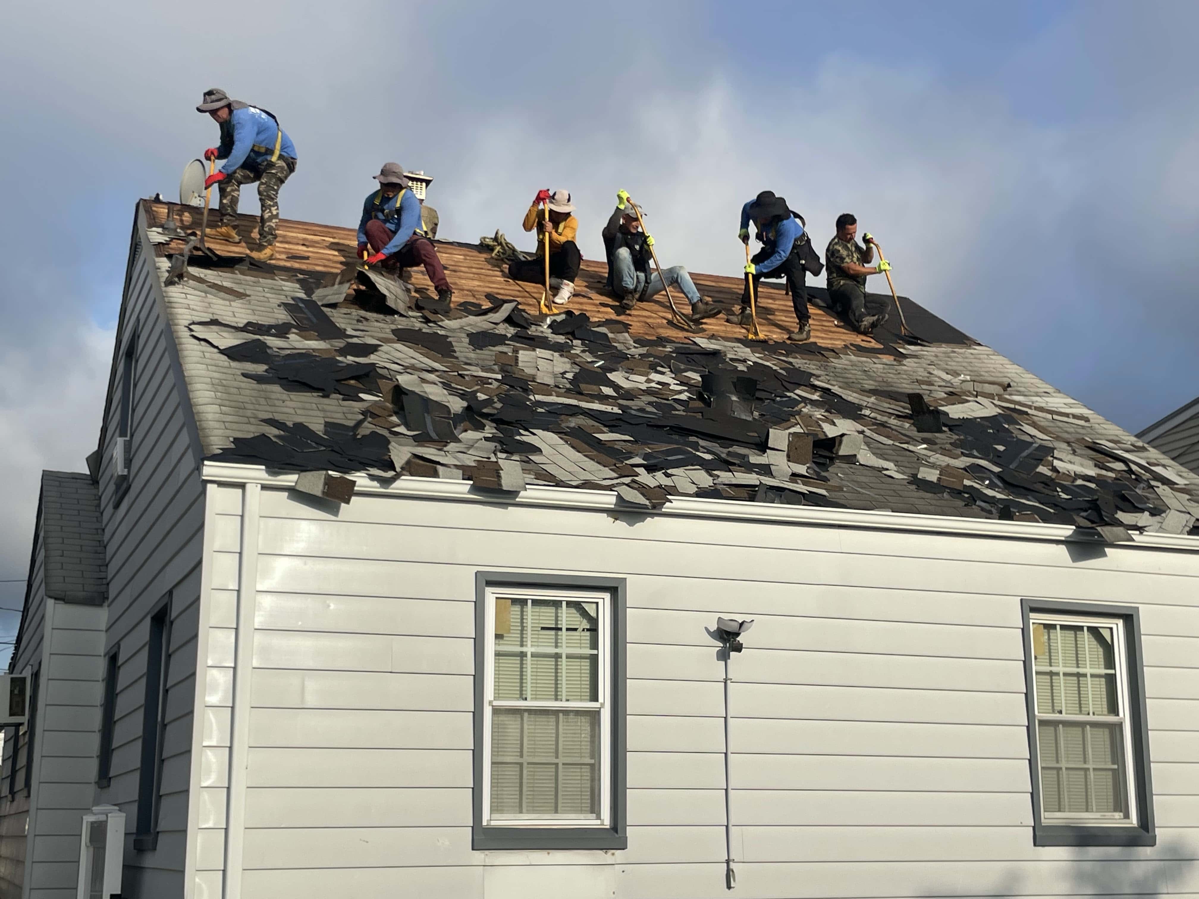 Life Restoration Inc - Roofers & Siding Contractors Roosevelt, US, roof tarping