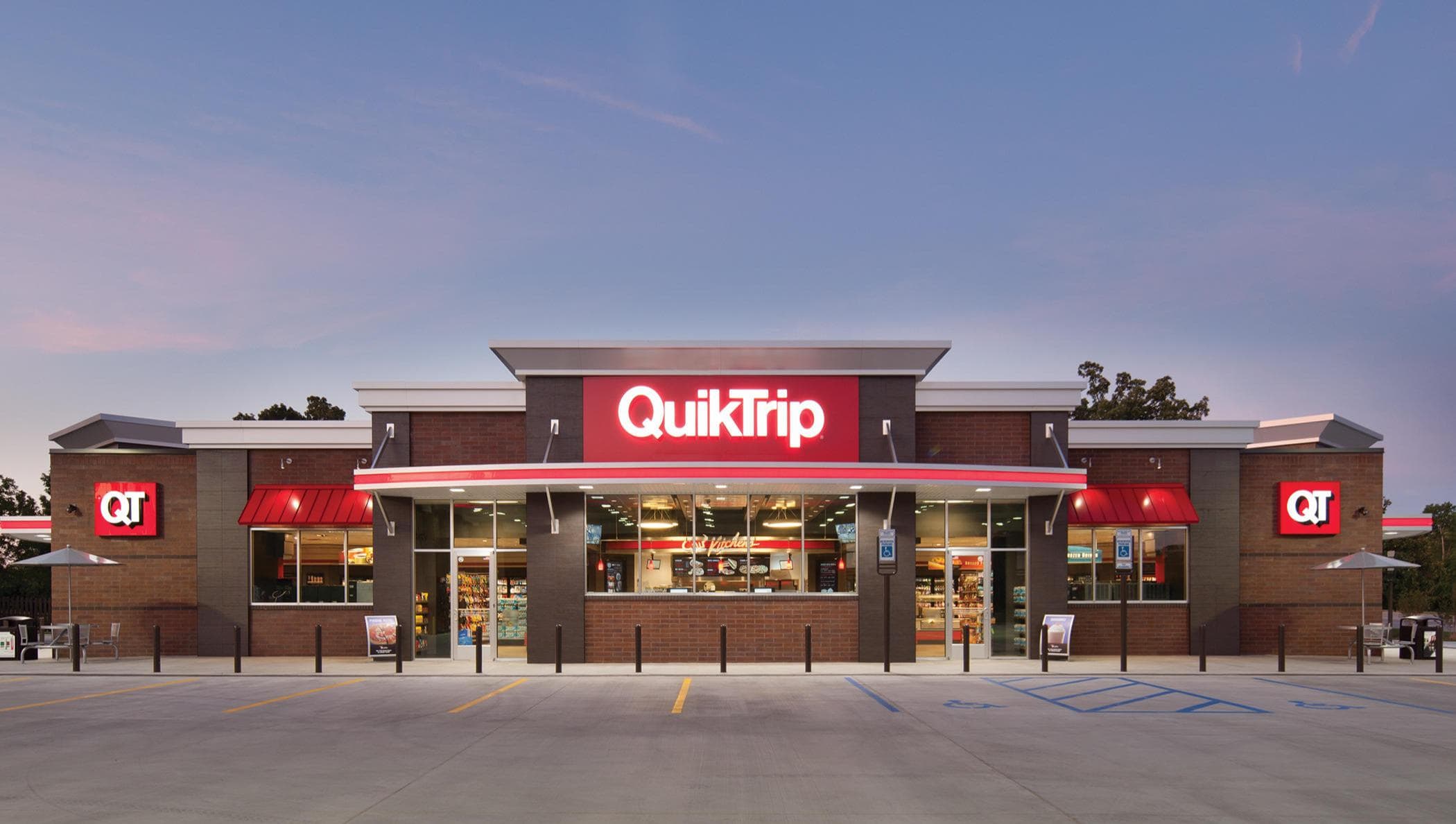 QuikTrip - Arlington (TX 76015), US, any gas station near me