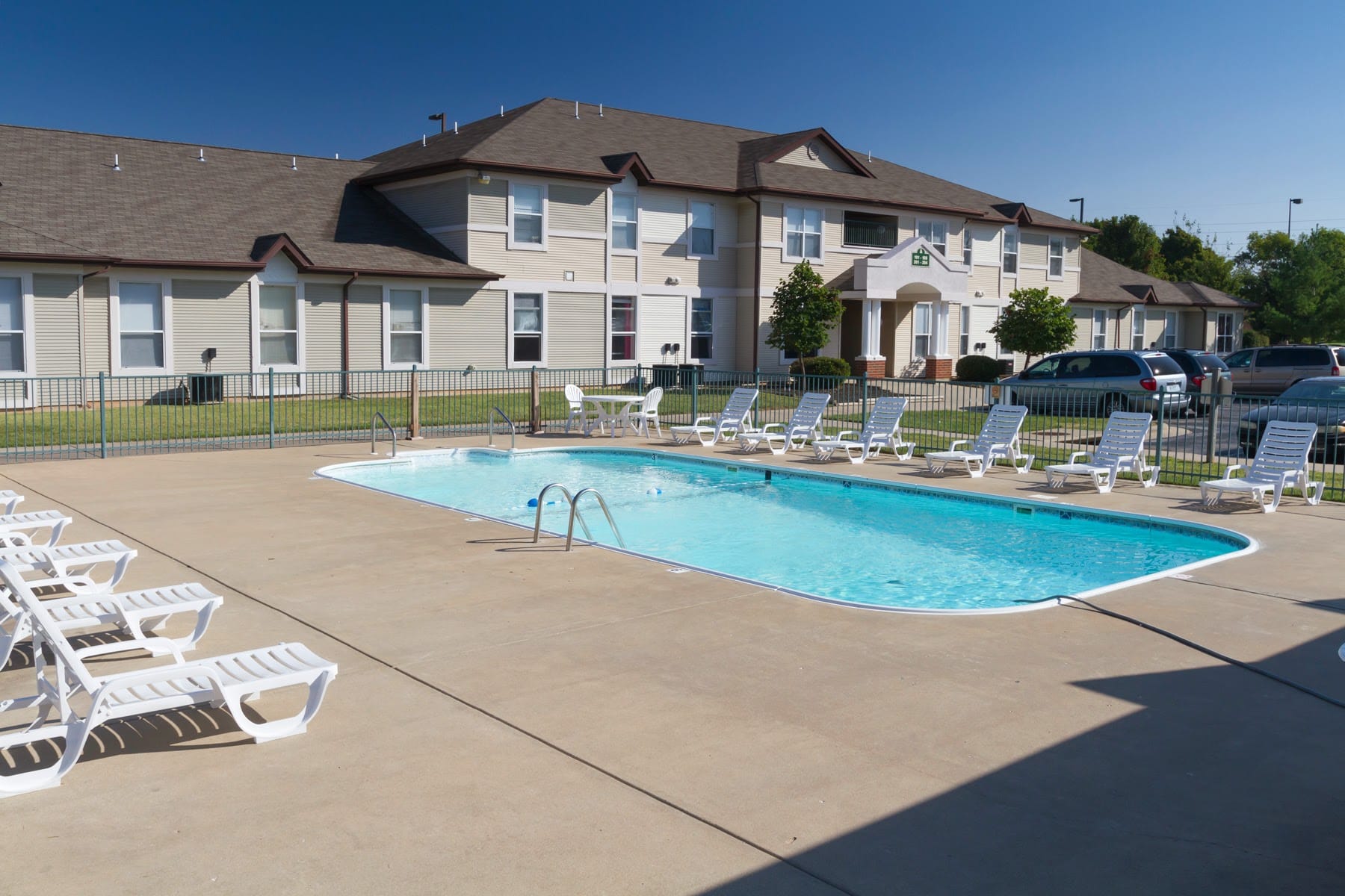 Chesterfield Village Apartments - Springfield (MO 65807), US, apartment complex
