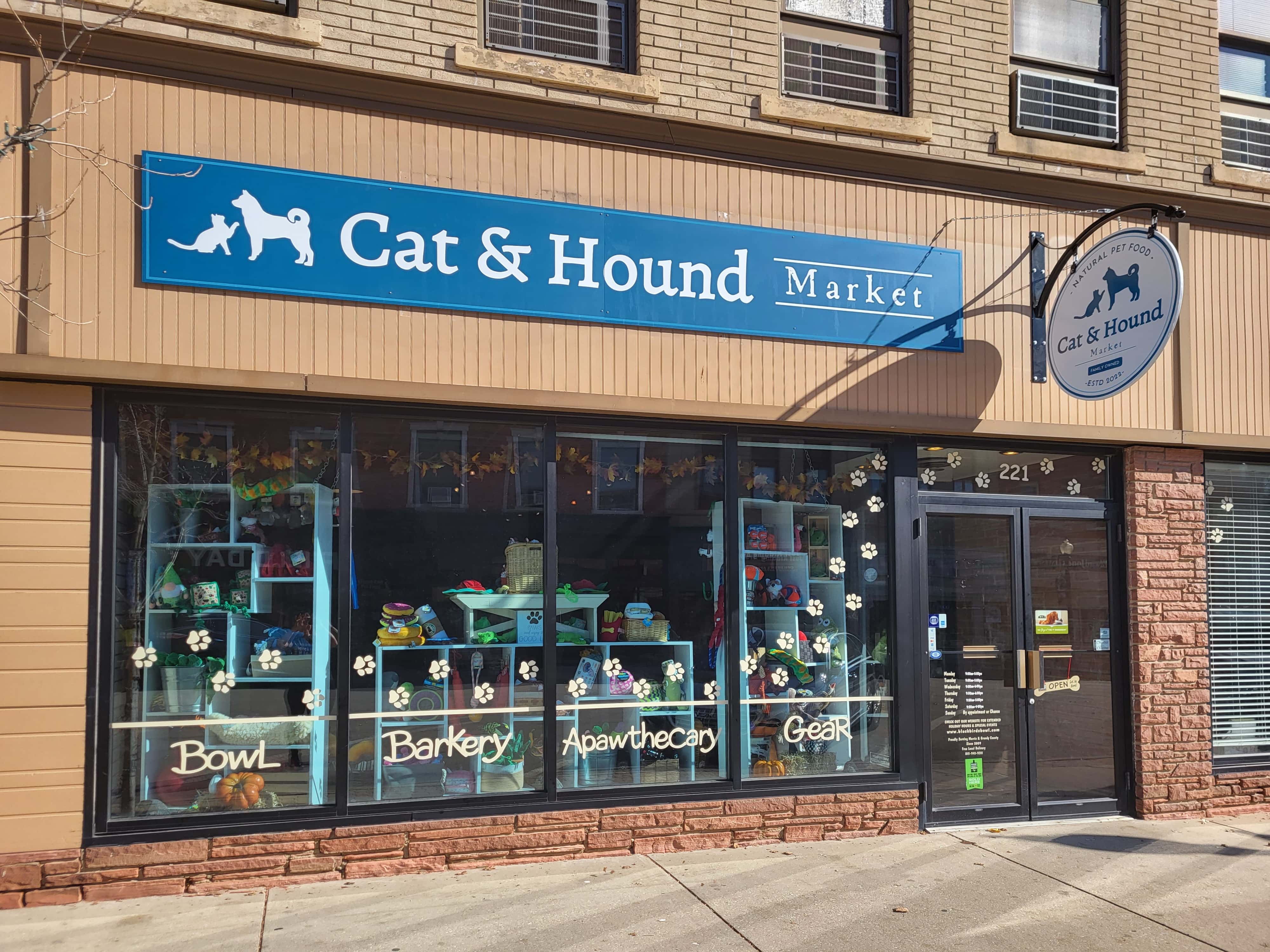Cat and Hound Market - Morris, IL, US, reptile store