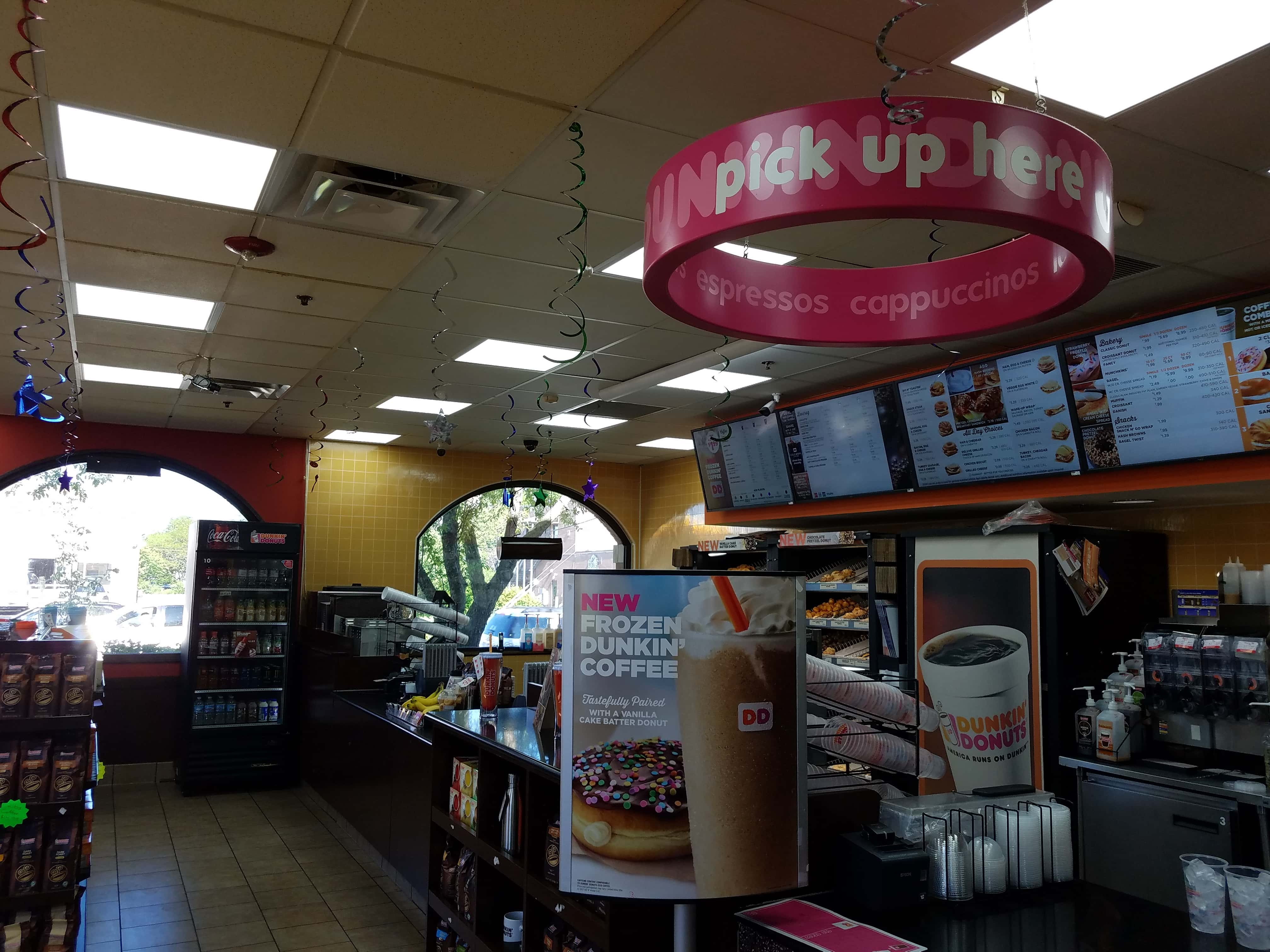Dunkin’ - Hinsdale (IL 60521), US, nearest cafe near me