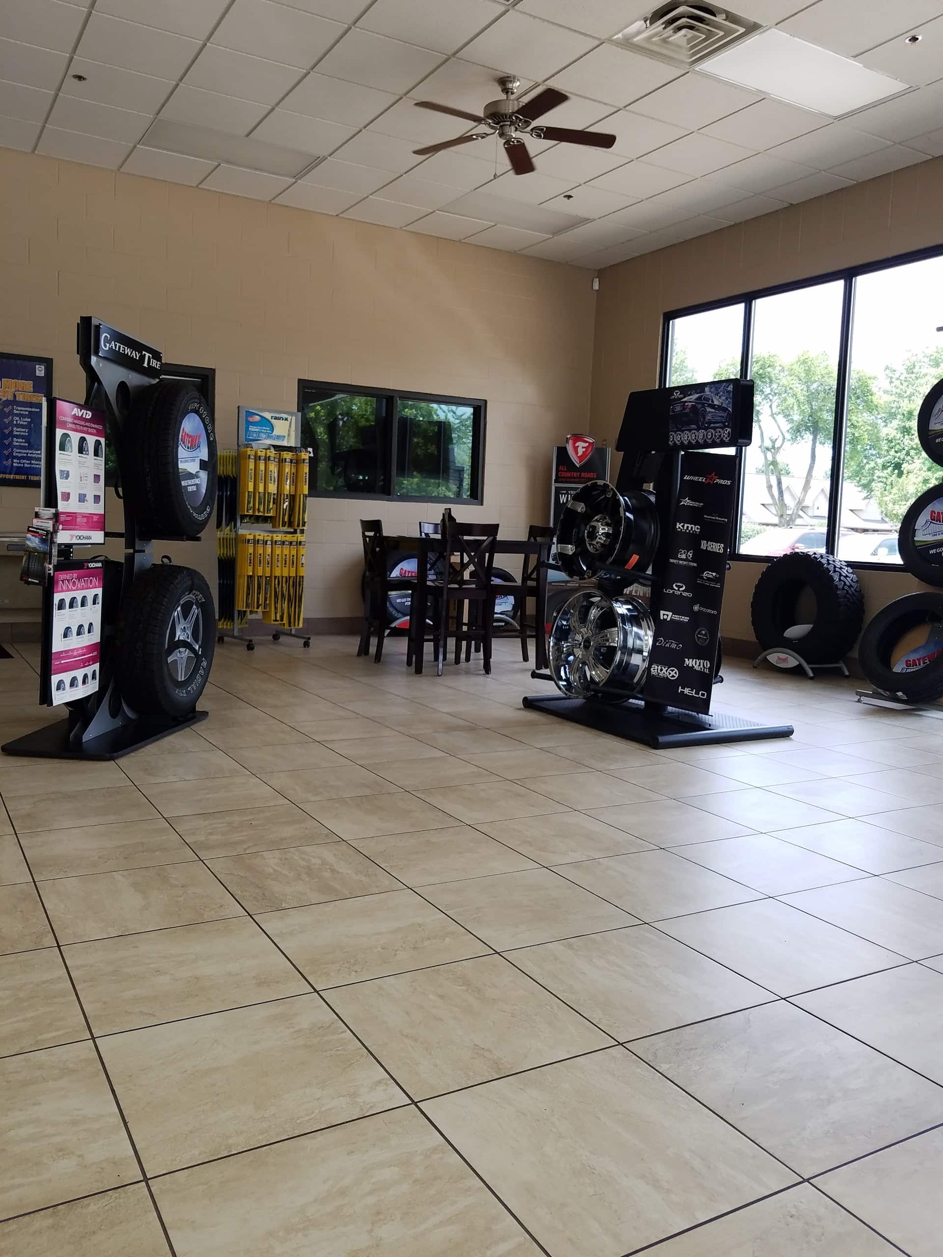 Gateway Tire & Service Center - Hermitage (TN 37076), US, tire store