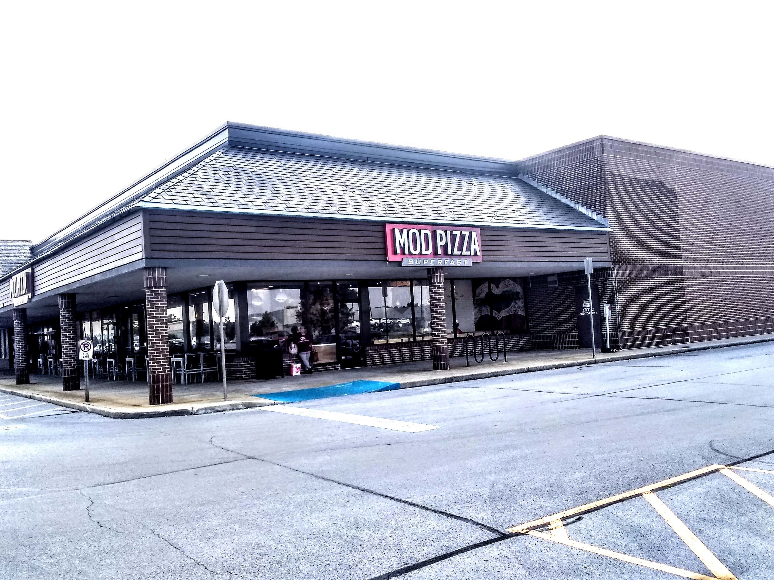 MOD Pizza - Carbondale (IL 62901), US, open pizzerias near me