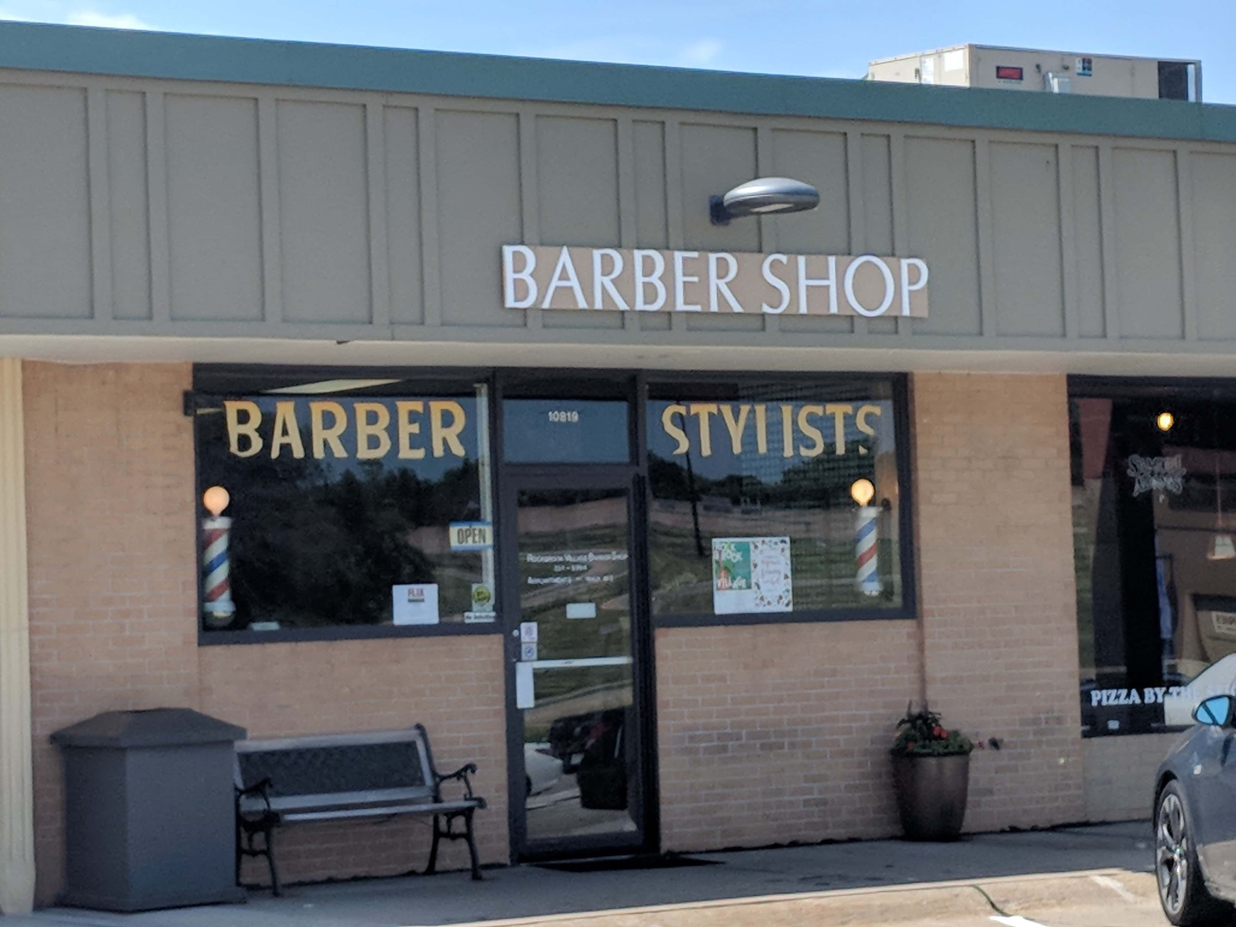 Rockbrook Village Barber Shop - Omaha, NE, US, best electric shaver