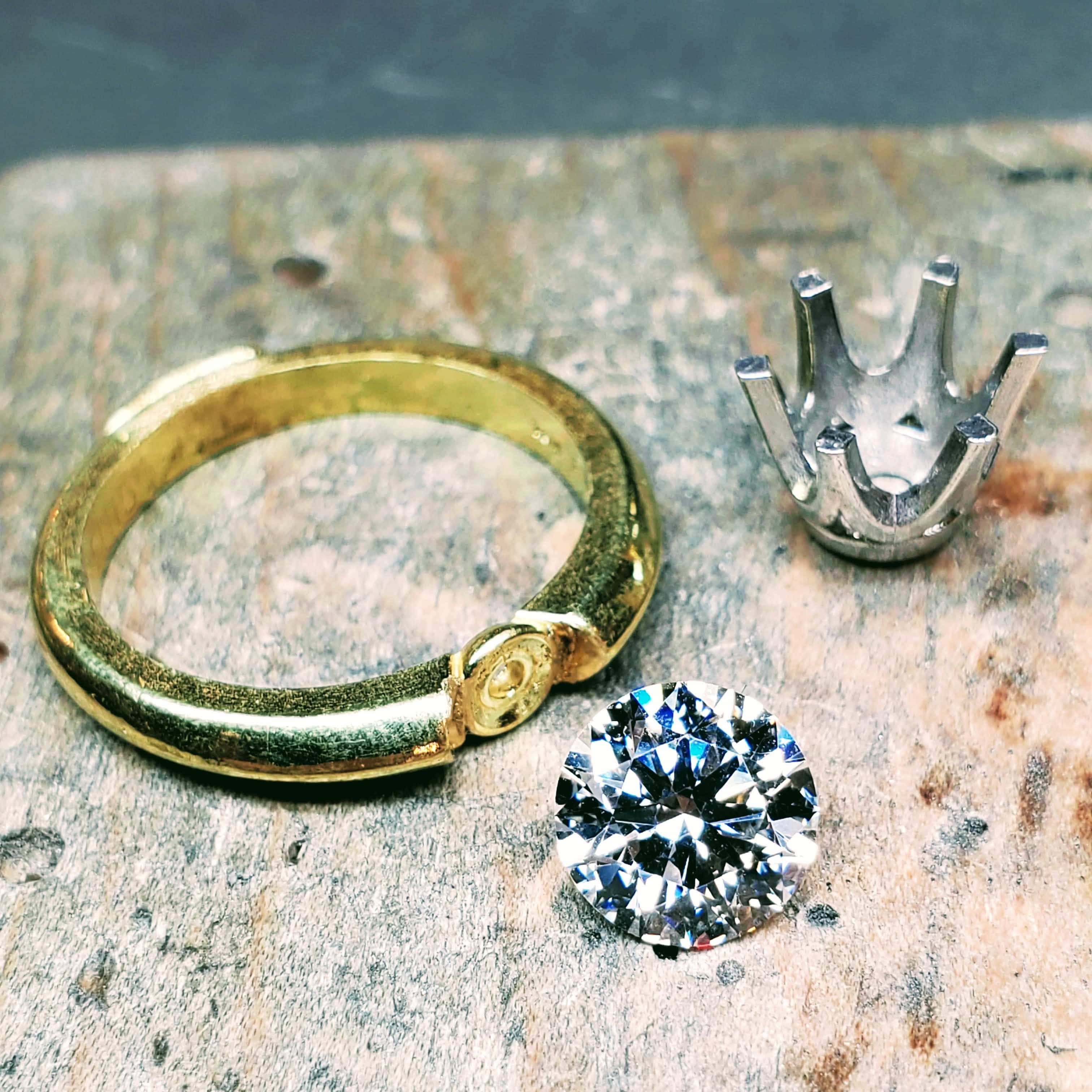 Facet & Co. - Virginia City, NV, US, anniversary rings