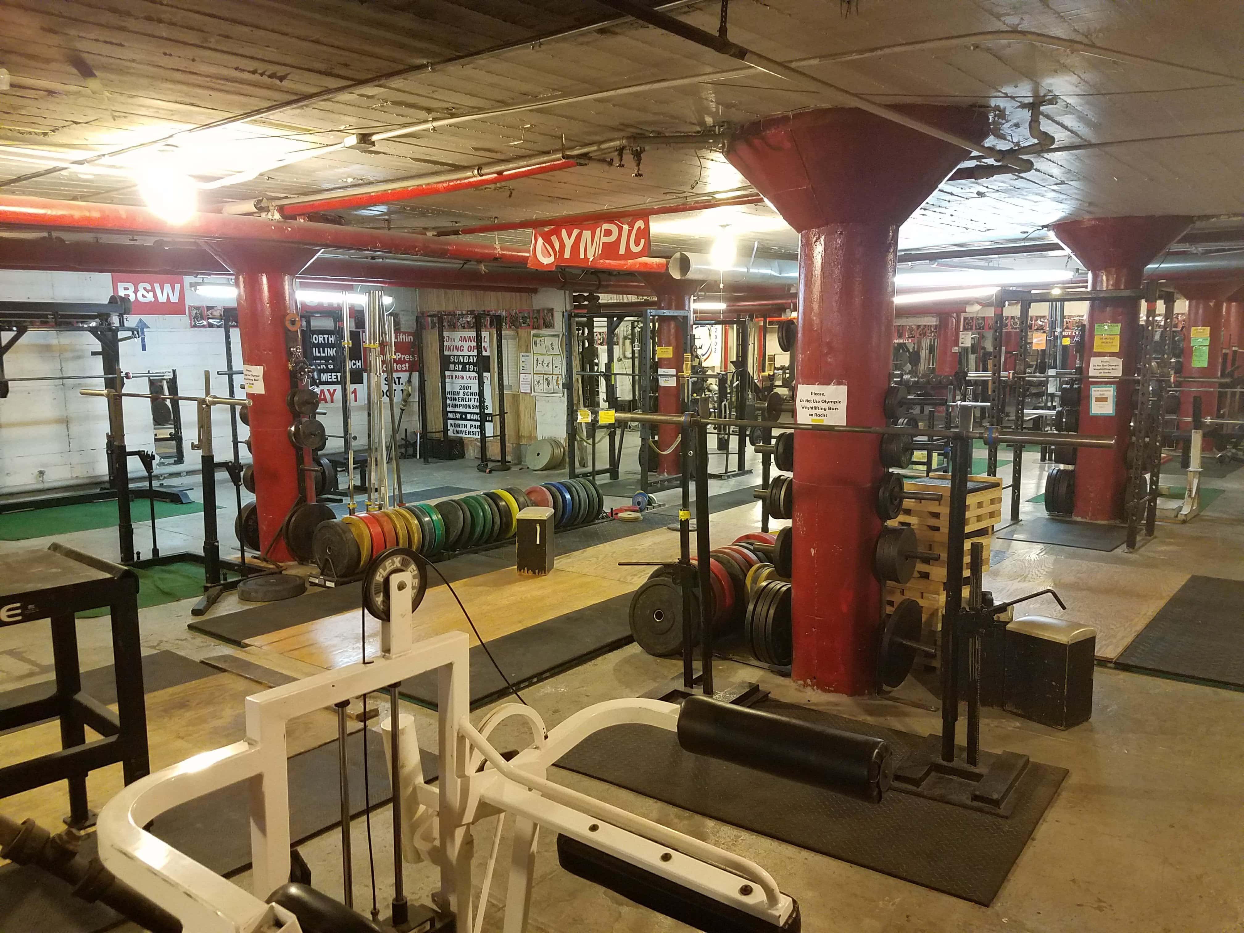 B&W Gym - Chicago, IL, US, good workouts