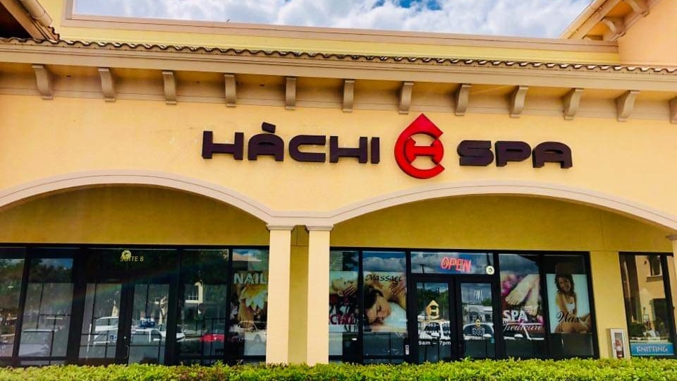 Hachi SPA - Naples, FL, US, ombre nails
