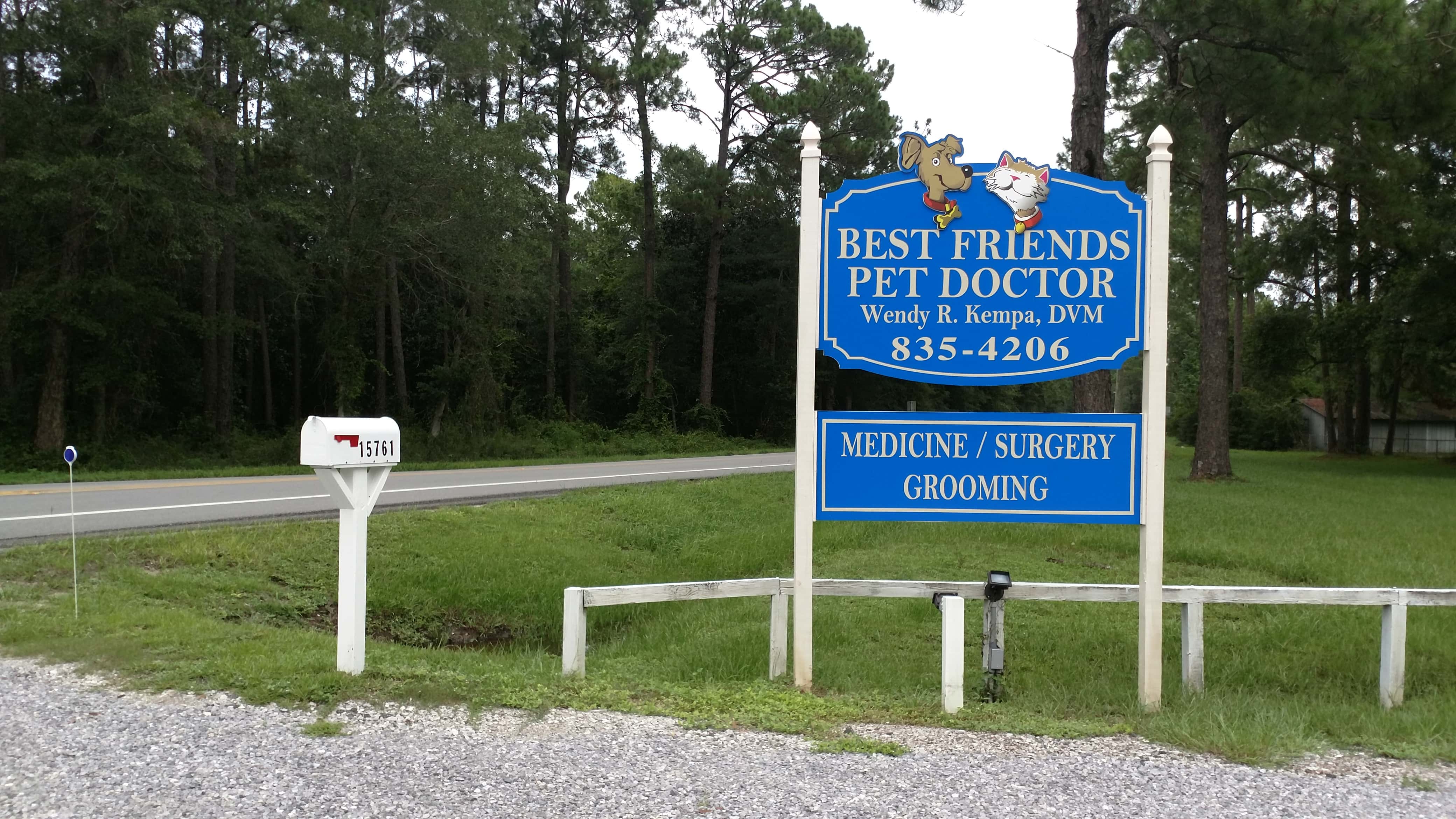 Best Friends Pet Doctor - Freeport, FL, US, town and country vet