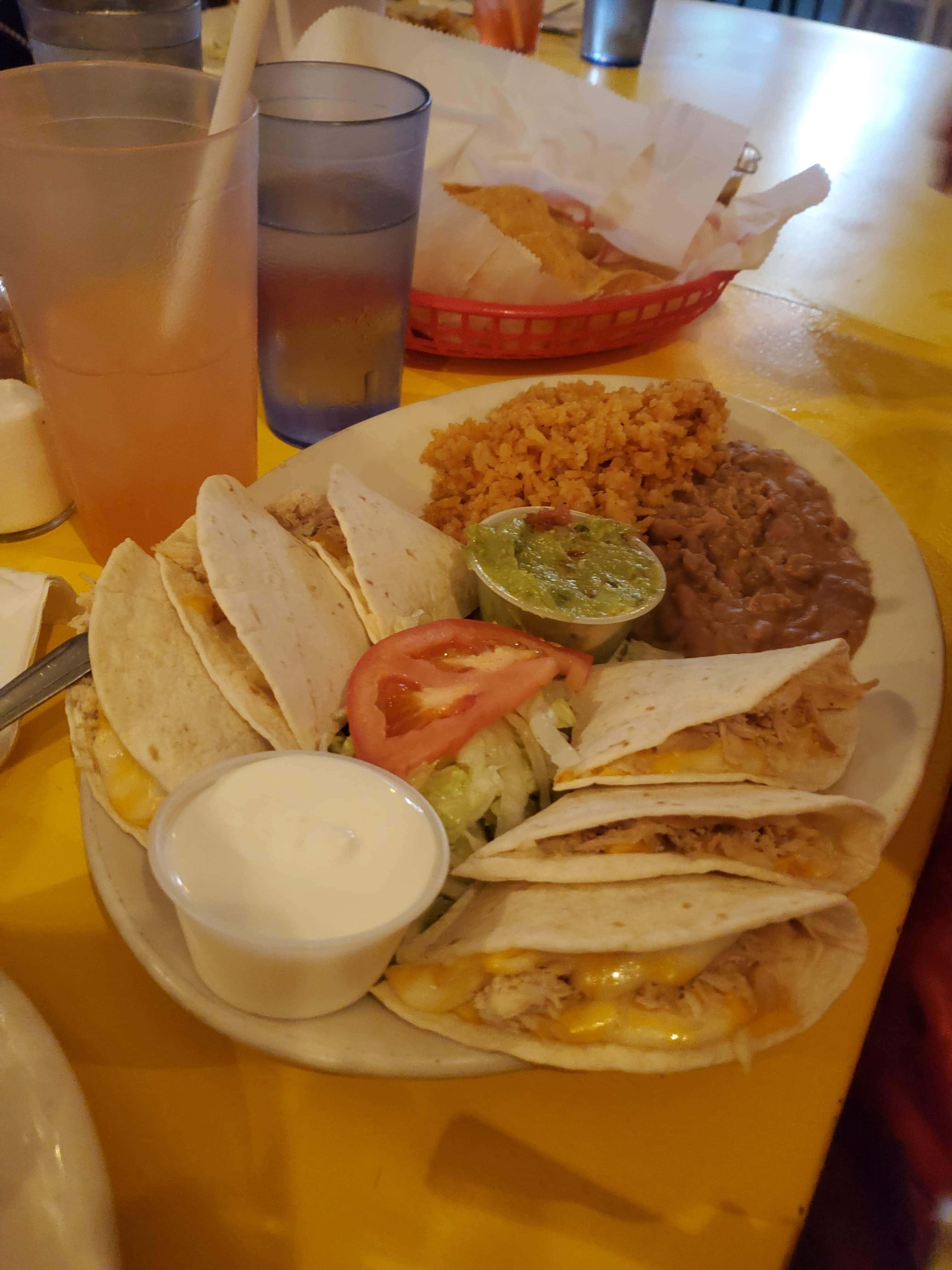 Hernandez Mexican Restaurant - Delavan, WI, US, mexican spices
