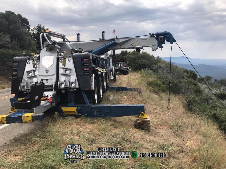 S & R Towing Inc. - Vista (CA 92083), US, 24 hour towing near me