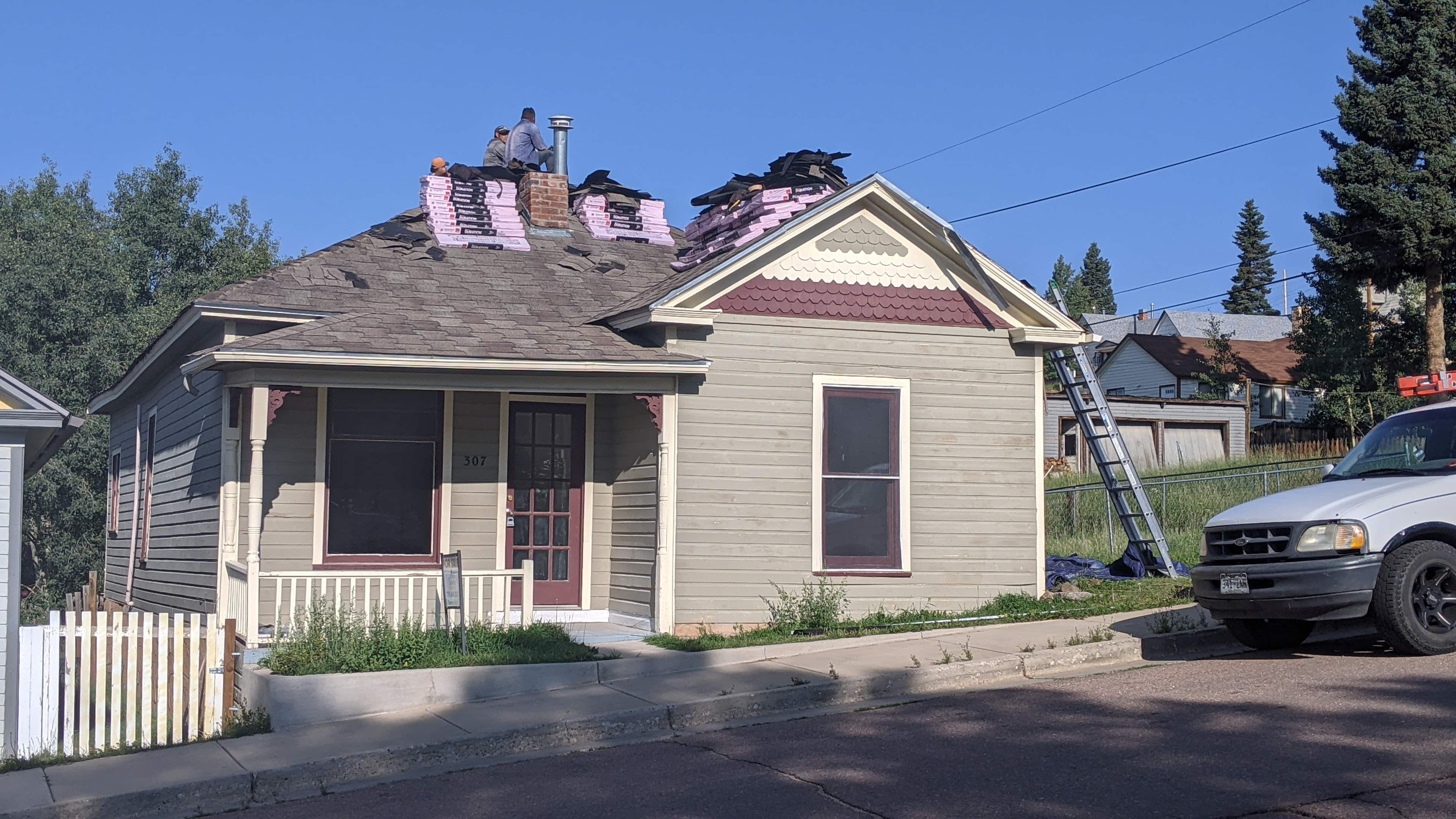 Cricket Roofing of Woodland Park, US, tile roof installation