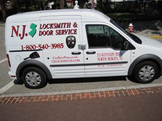 nj locksmith & door service